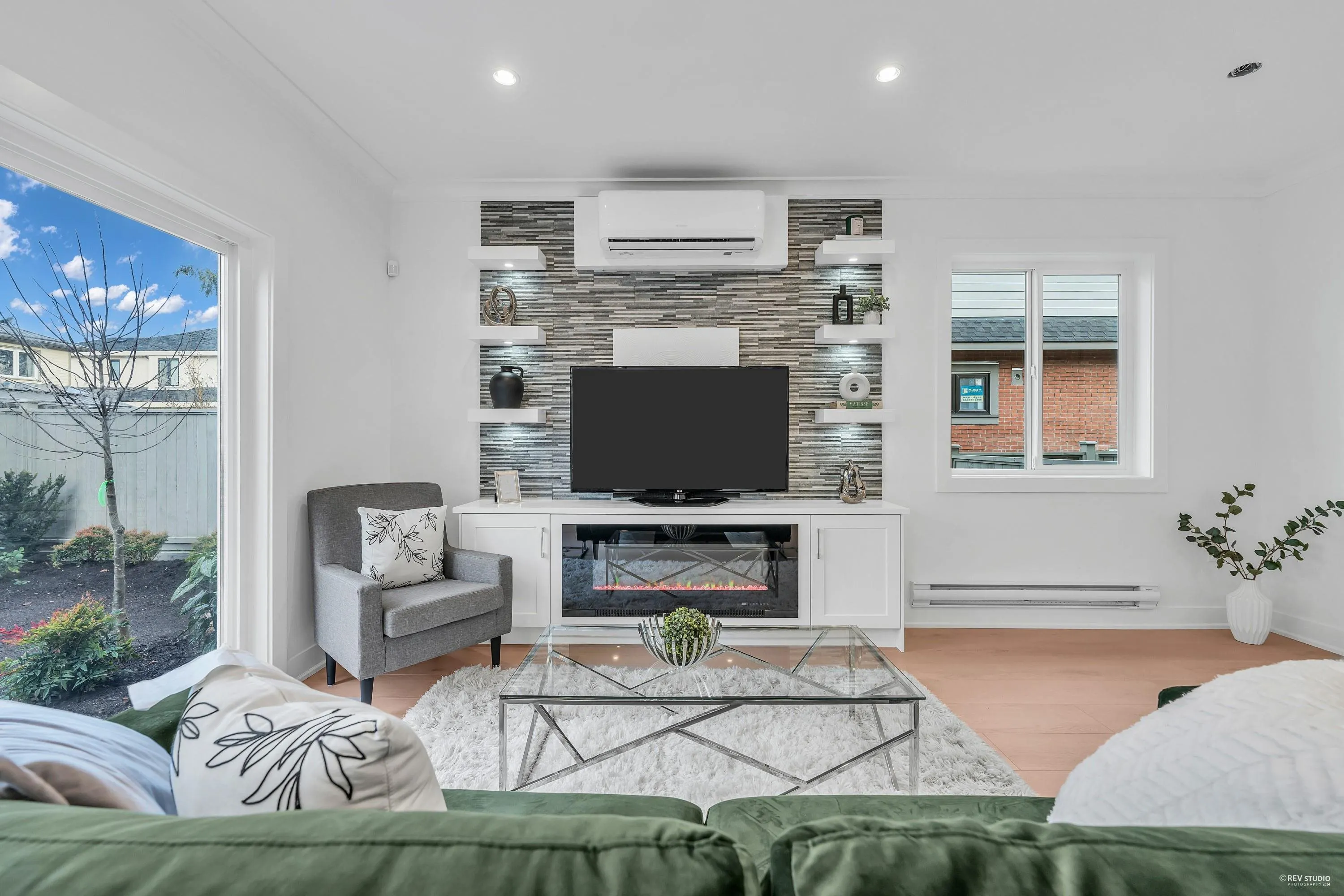 107 8233 Williams Road