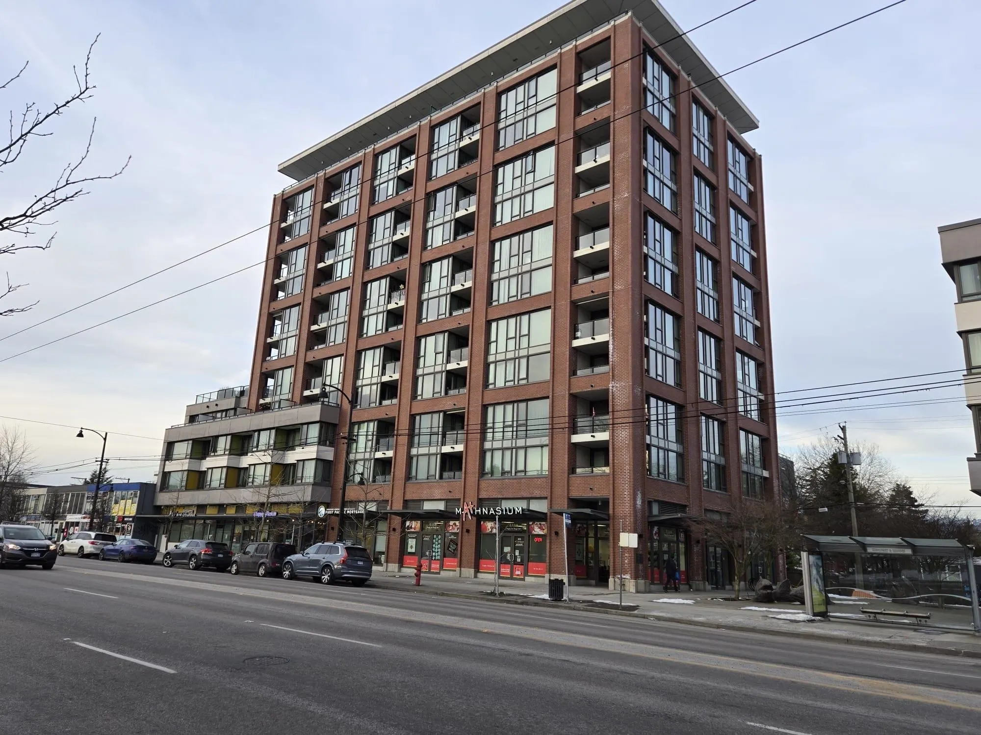 512 2689 Kingsway