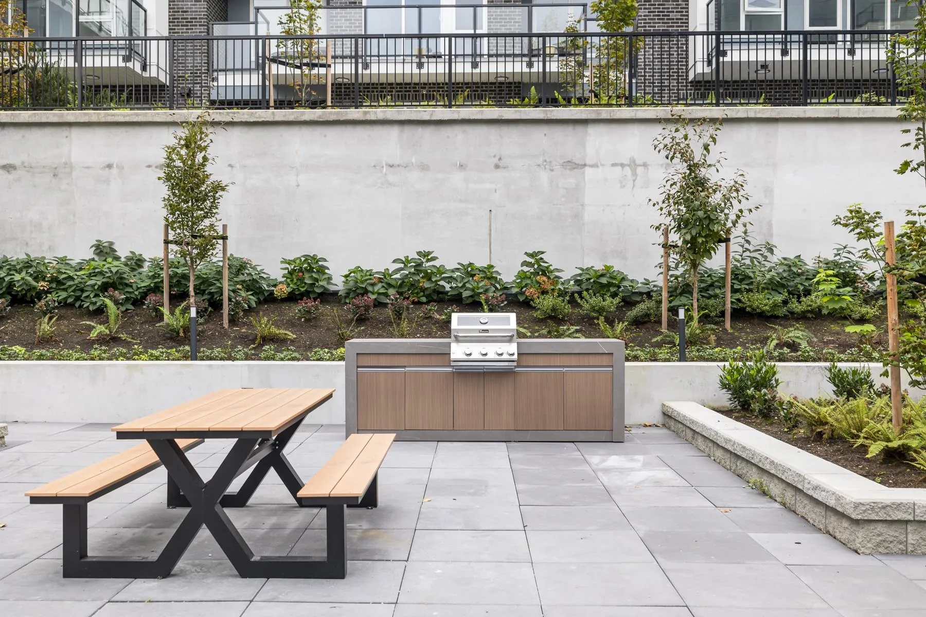 410 2002 St. George Street