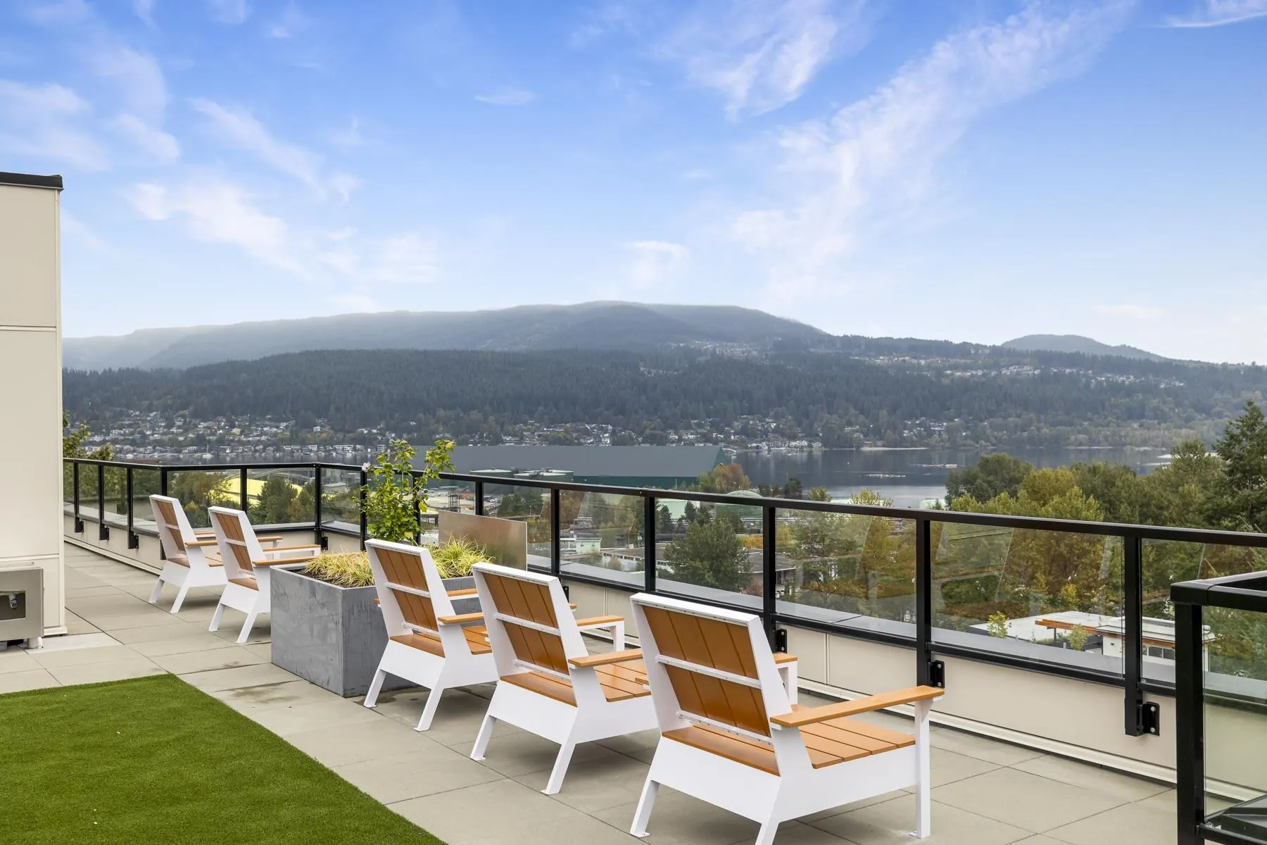 410 2002 St. George Street