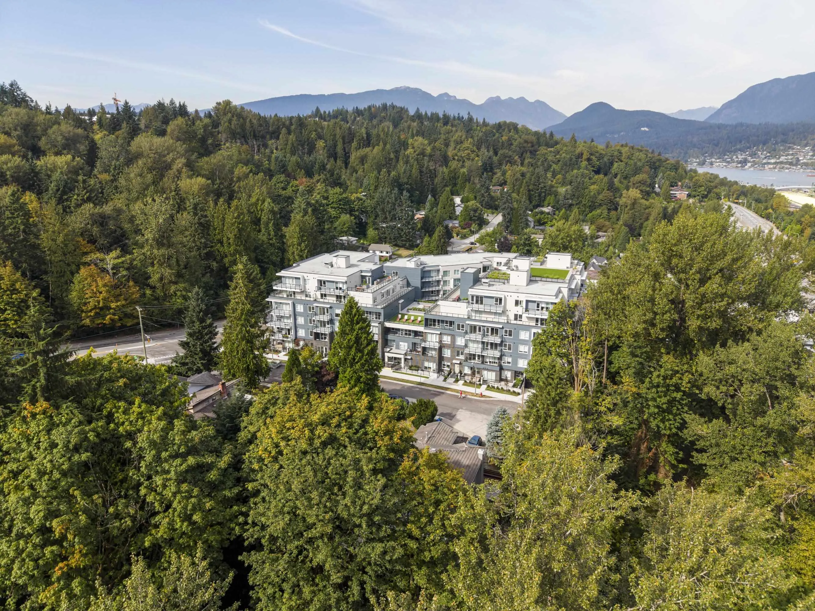 410 2002 St. George Street