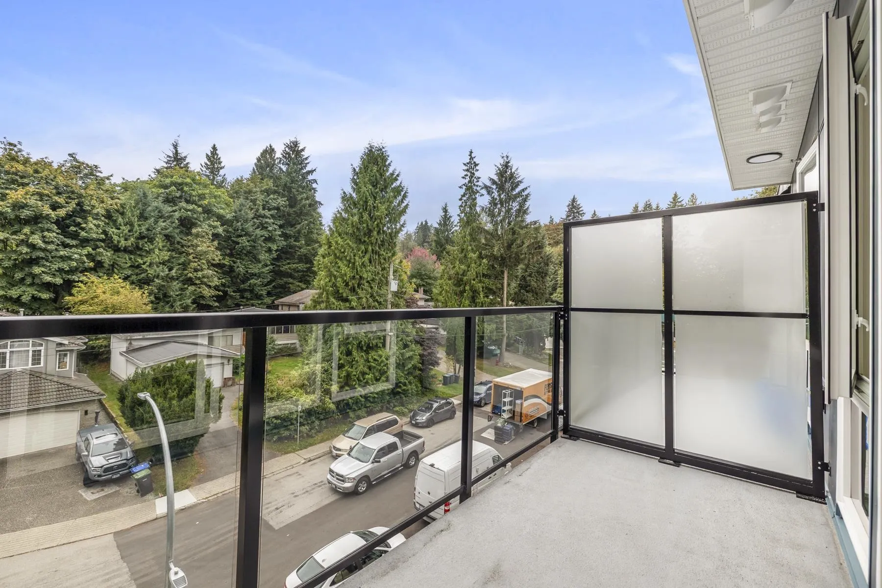 410 2002 St. George Street