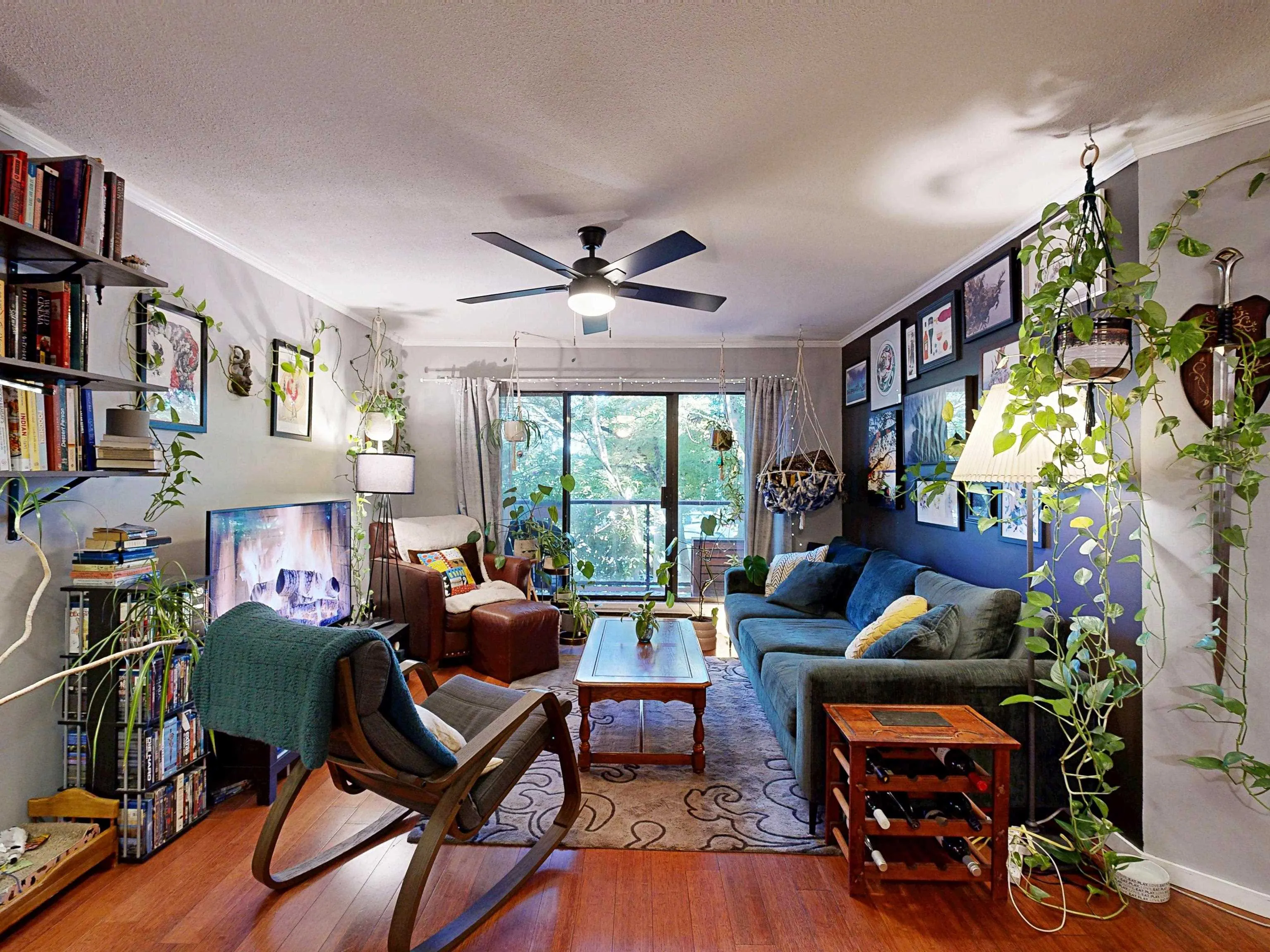 201 2222 Prince Edward Street