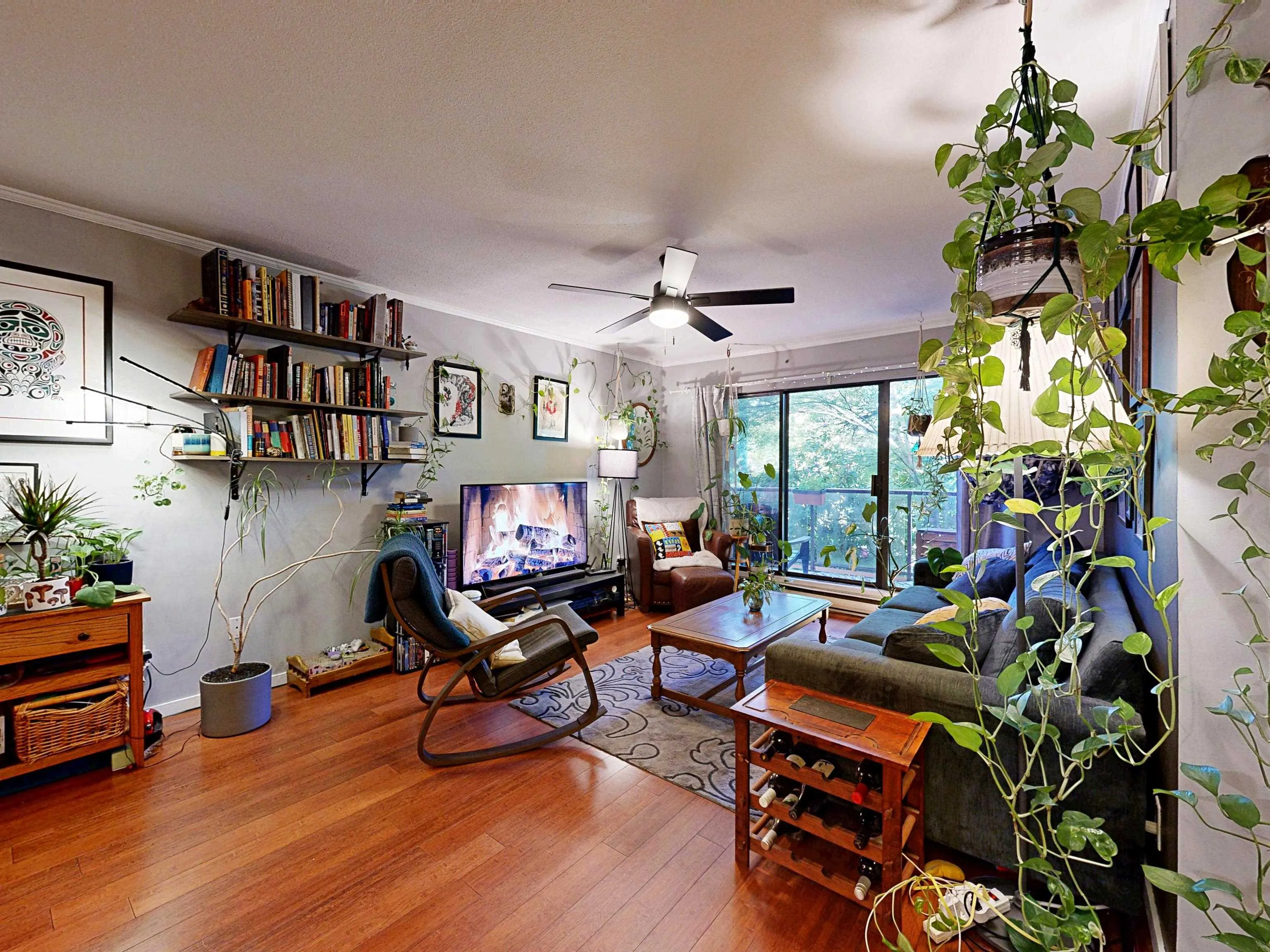 201 2222 Prince Edward Street