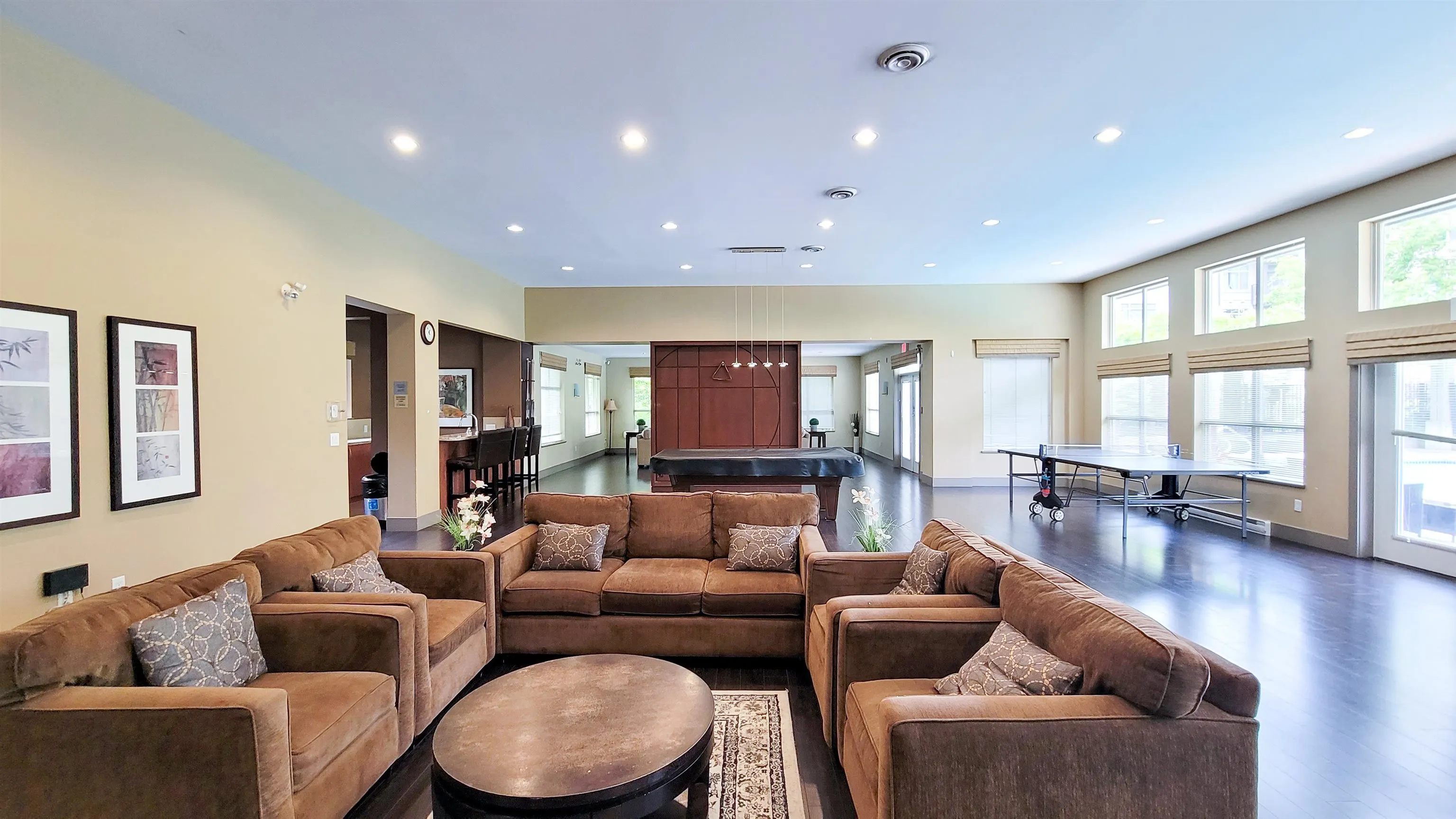 217 9299 Tomicki Avenue