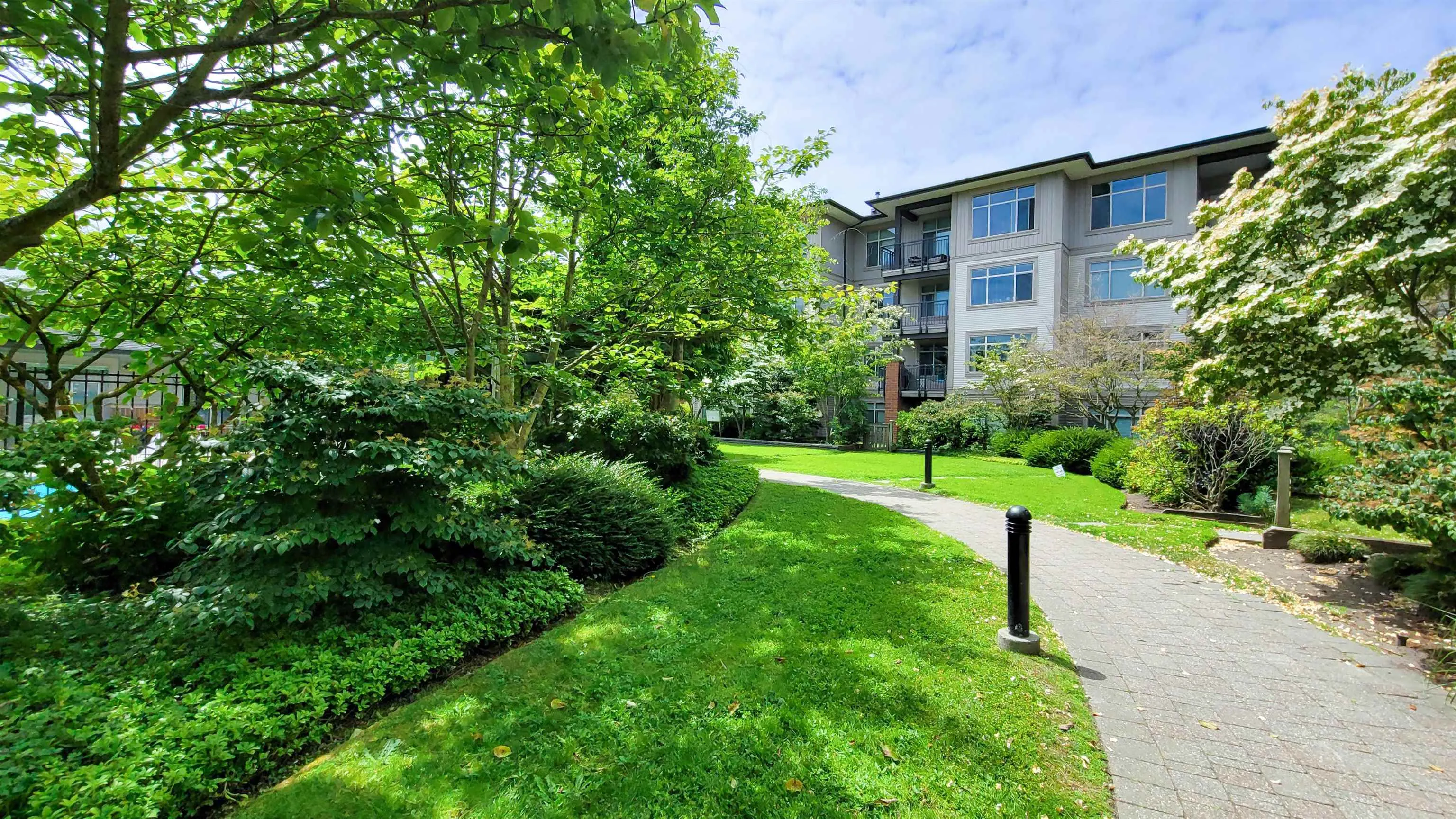 217 9299 Tomicki Avenue