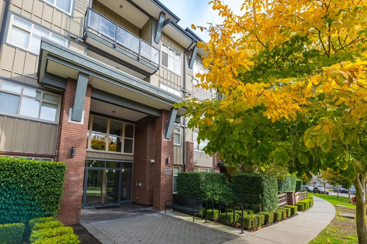 404 19201 66a Avenue