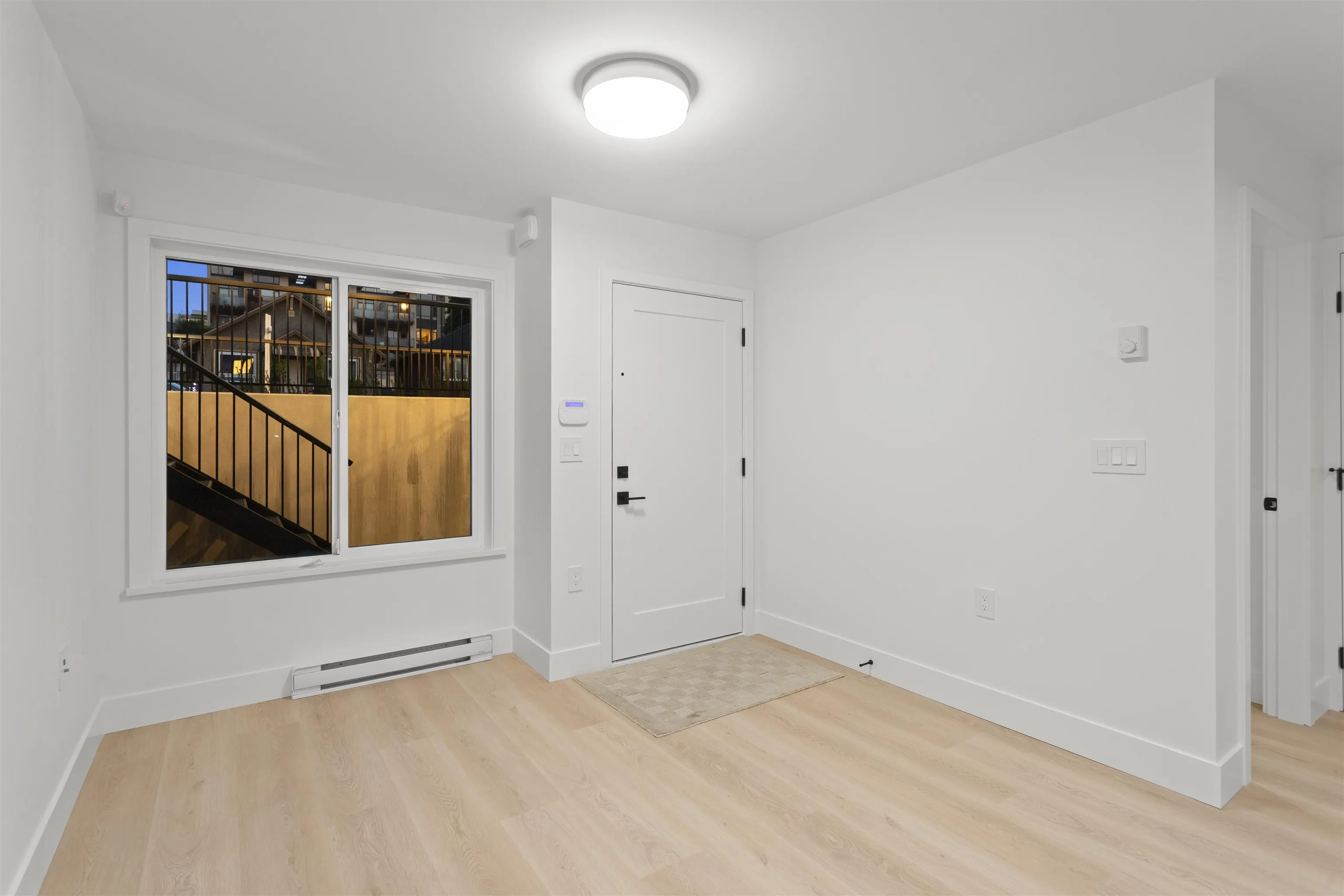 2 4315 Albert Street