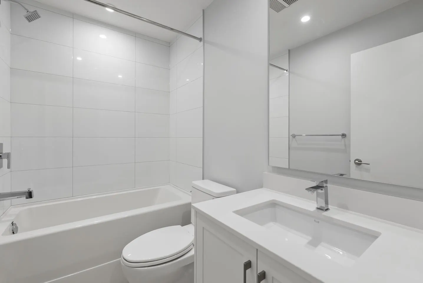 202 1930 Starling Drive