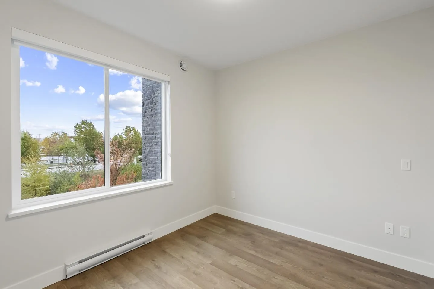 202 1930 Starling Drive