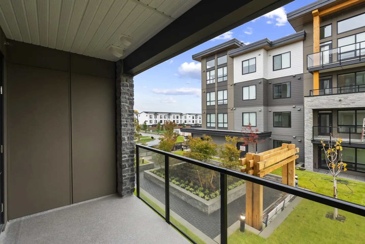 202 1930 Starling Drive