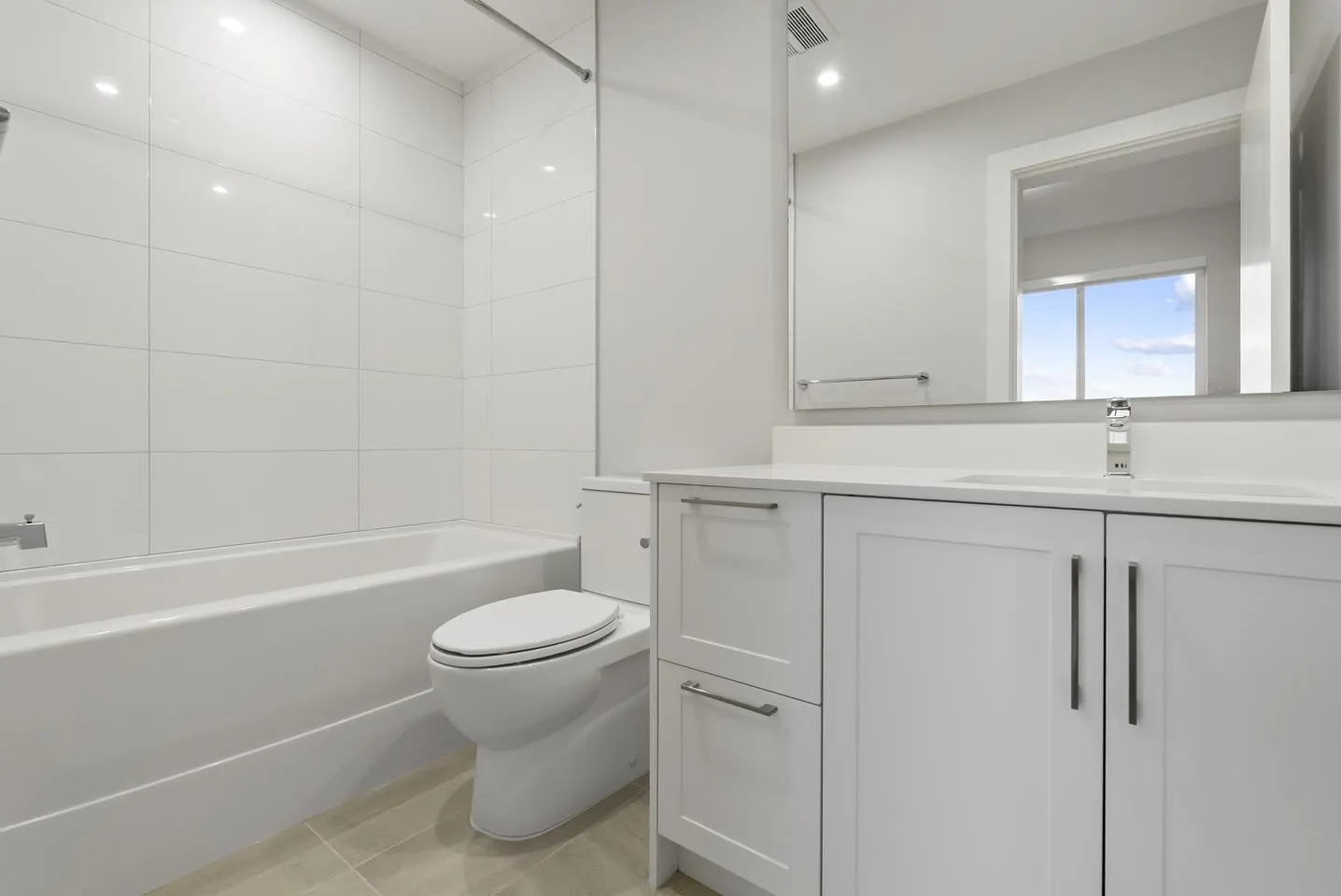 202 1930 Starling Drive