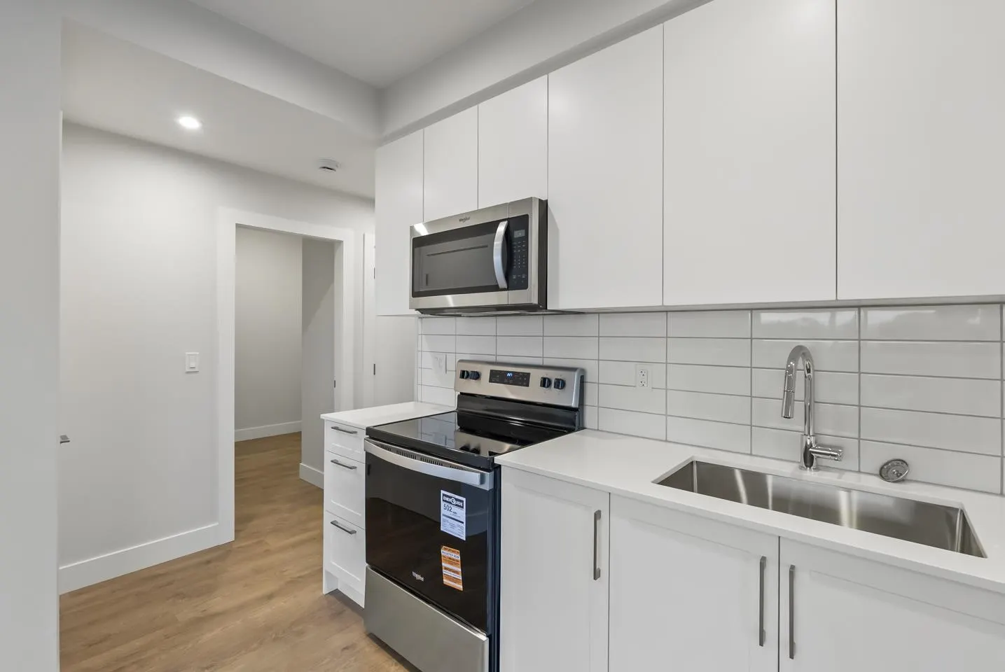 202 1930 Starling Drive