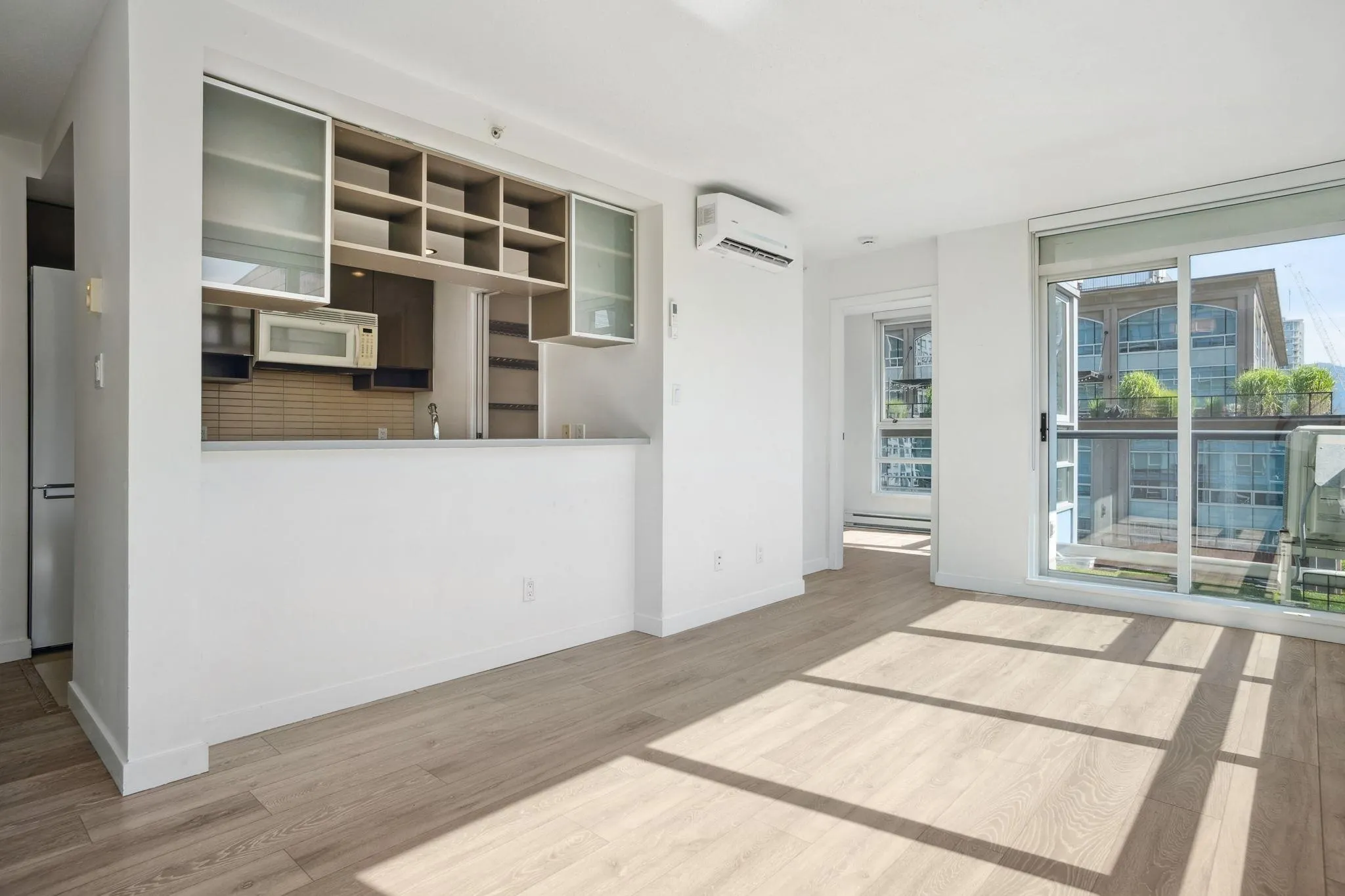 1205 928 Beatty Street