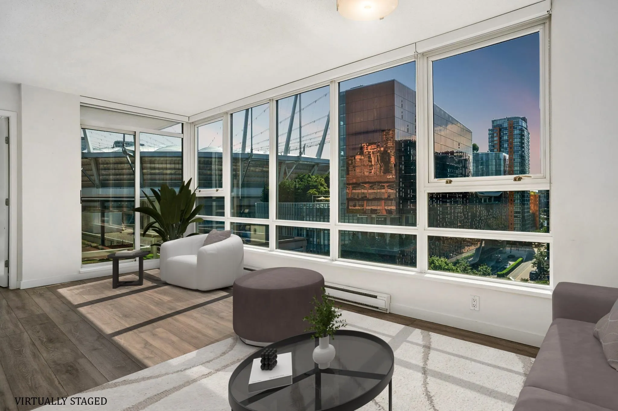 1205 928 Beatty Street