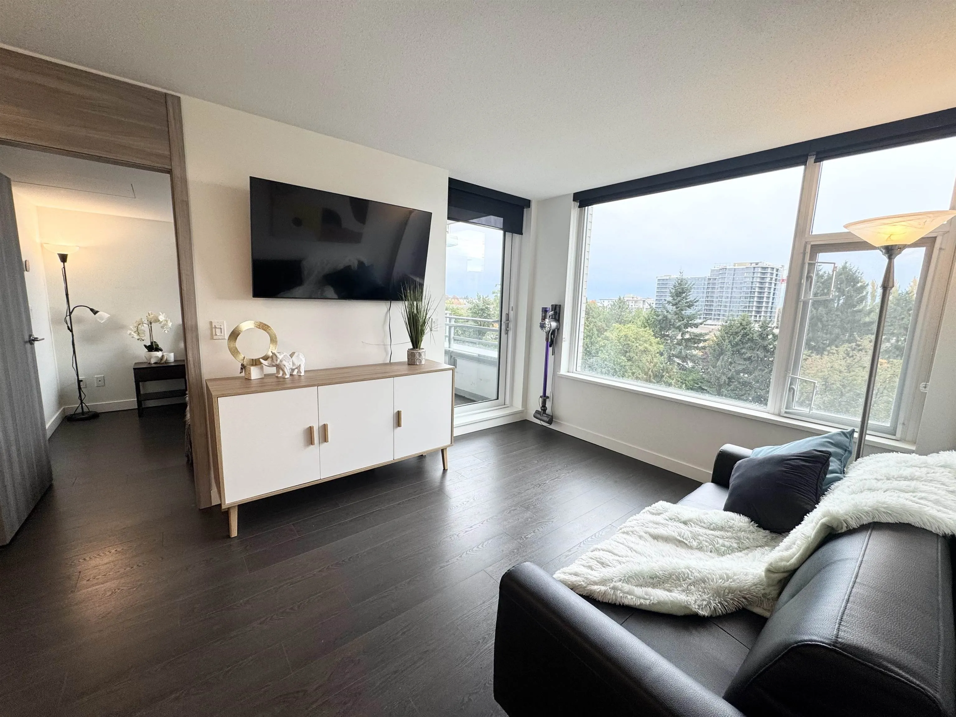 801 8800 Hazelbridge Way