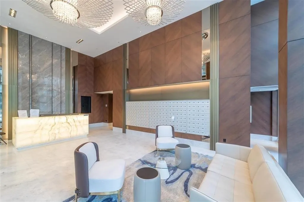 801 8800 Hazelbridge Way