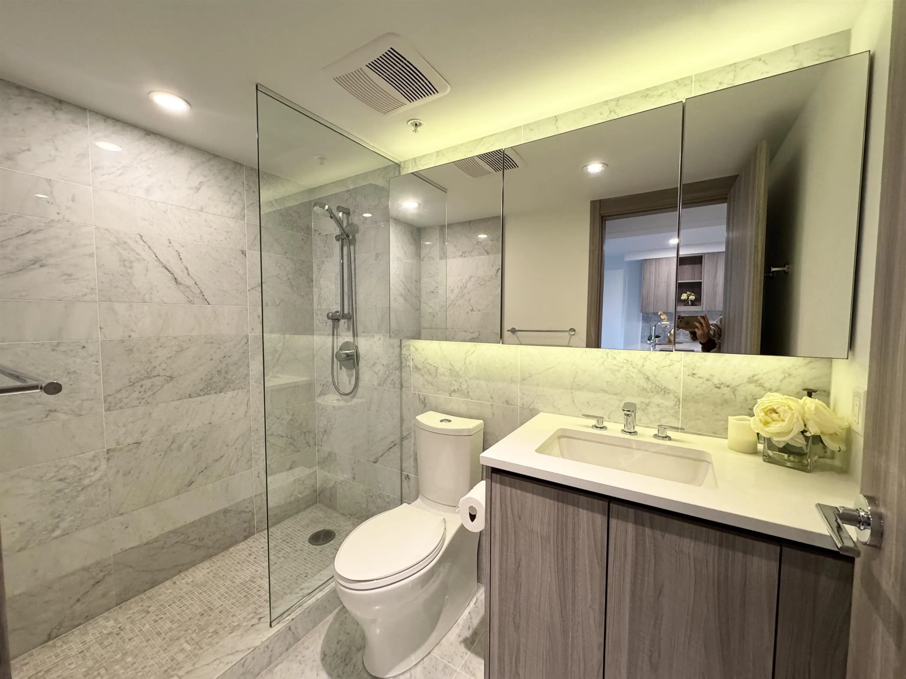 801 8800 Hazelbridge Way