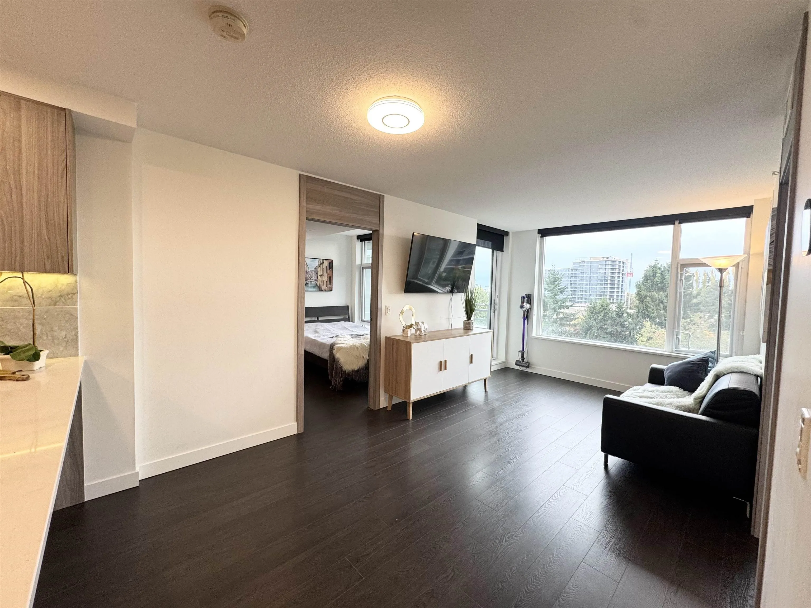 801 8800 Hazelbridge Way