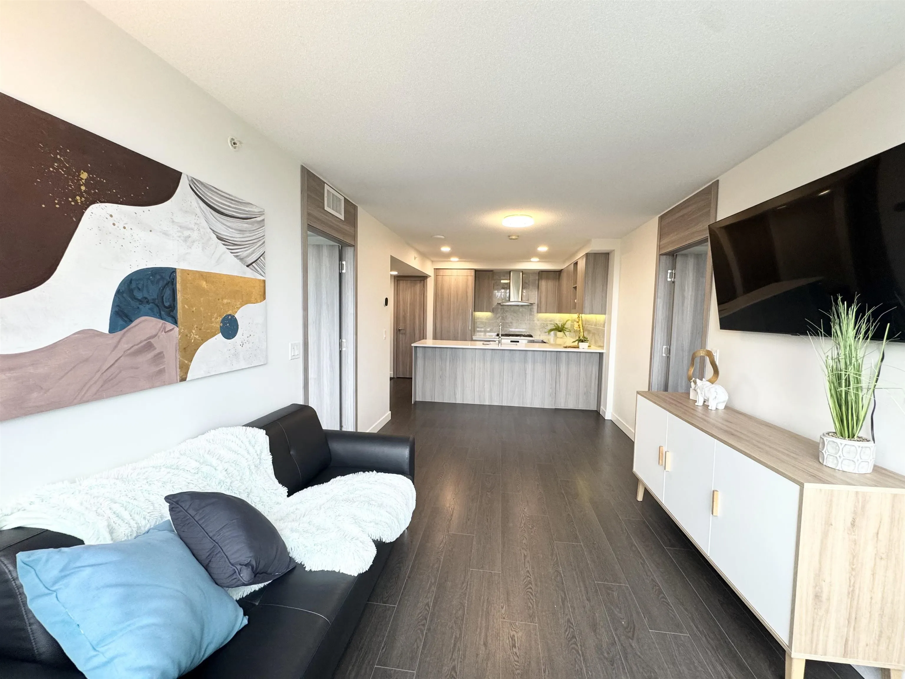 801 8800 Hazelbridge Way