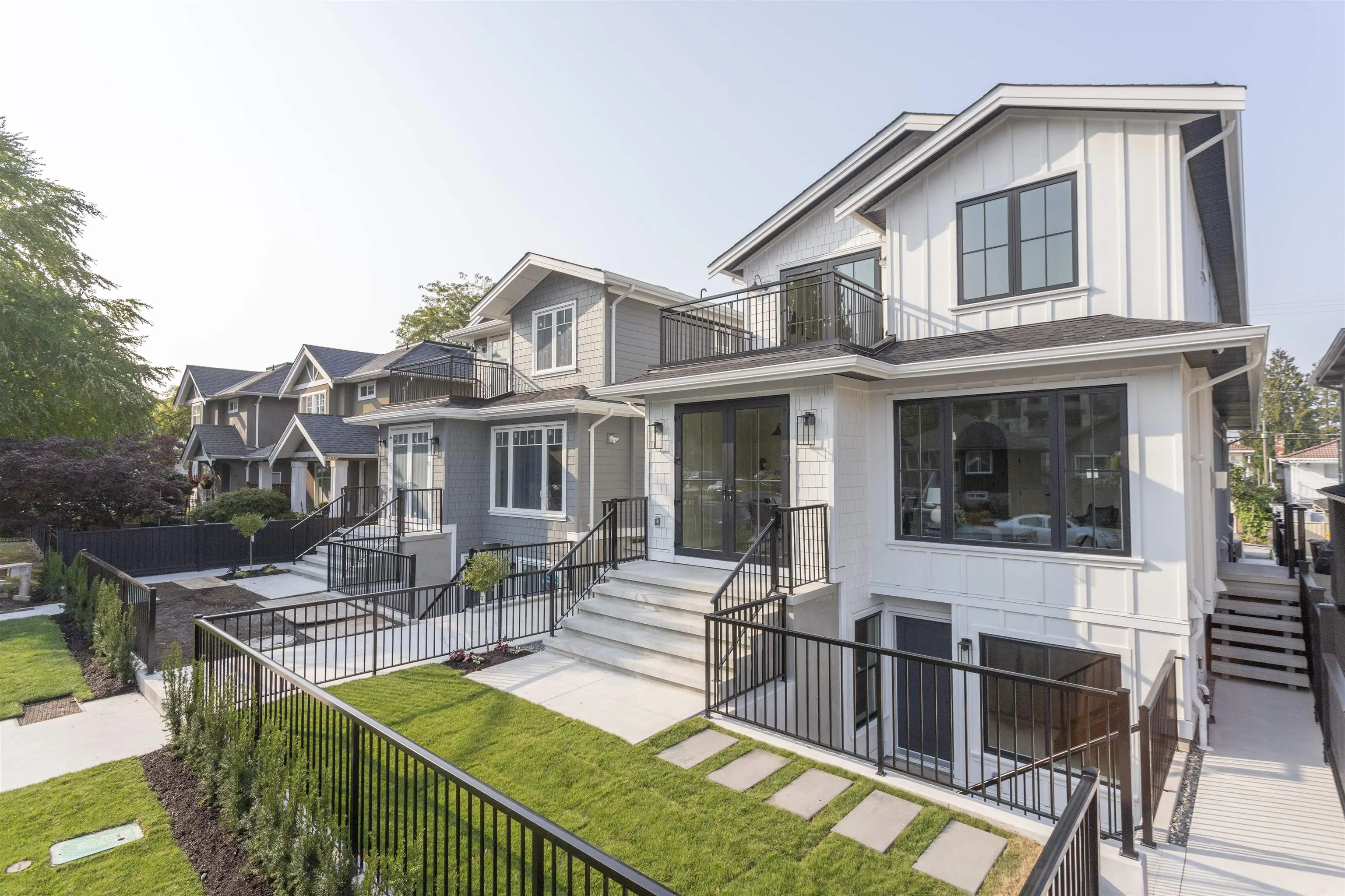 1 4315 Albert Street