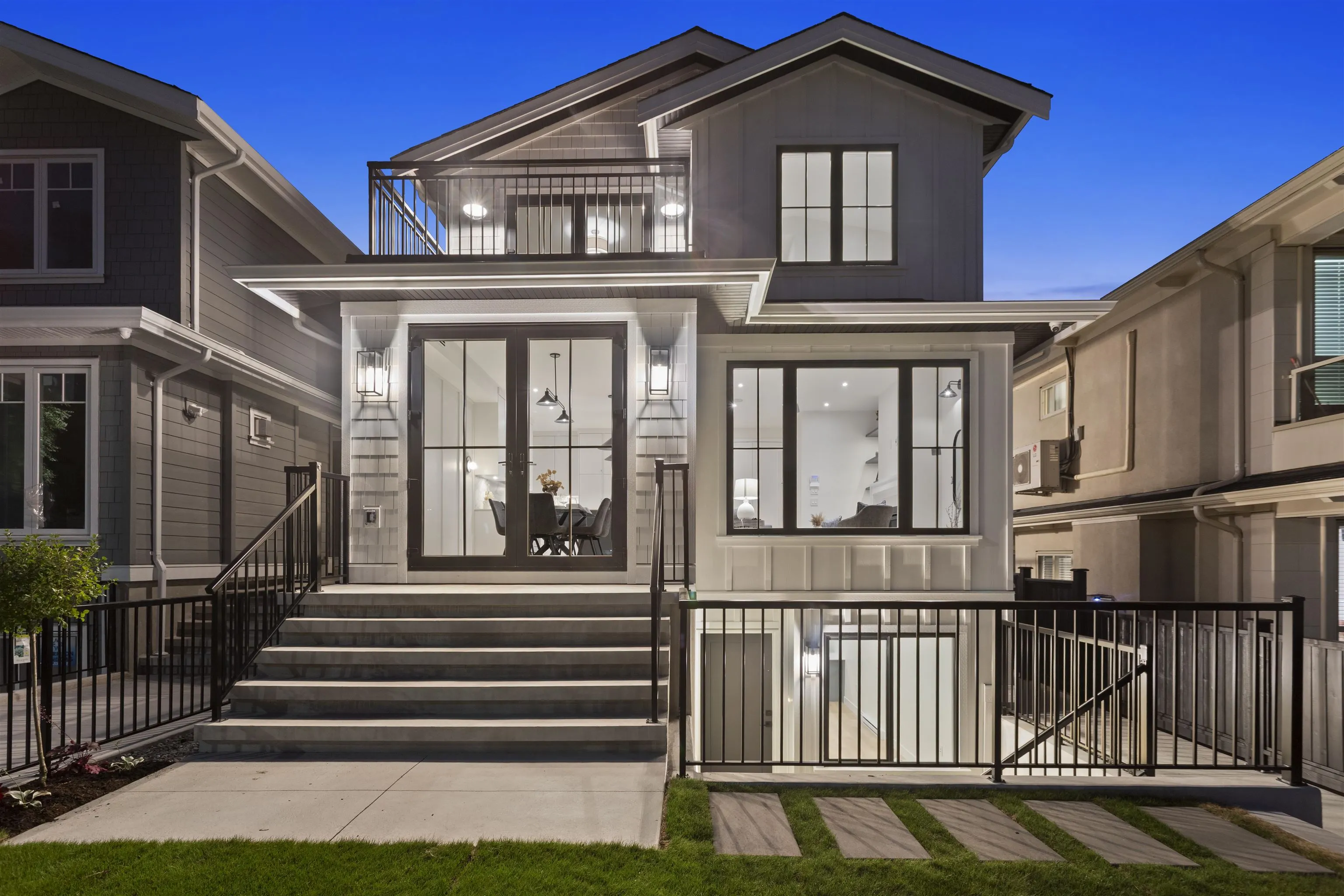 1 4315 Albert Street