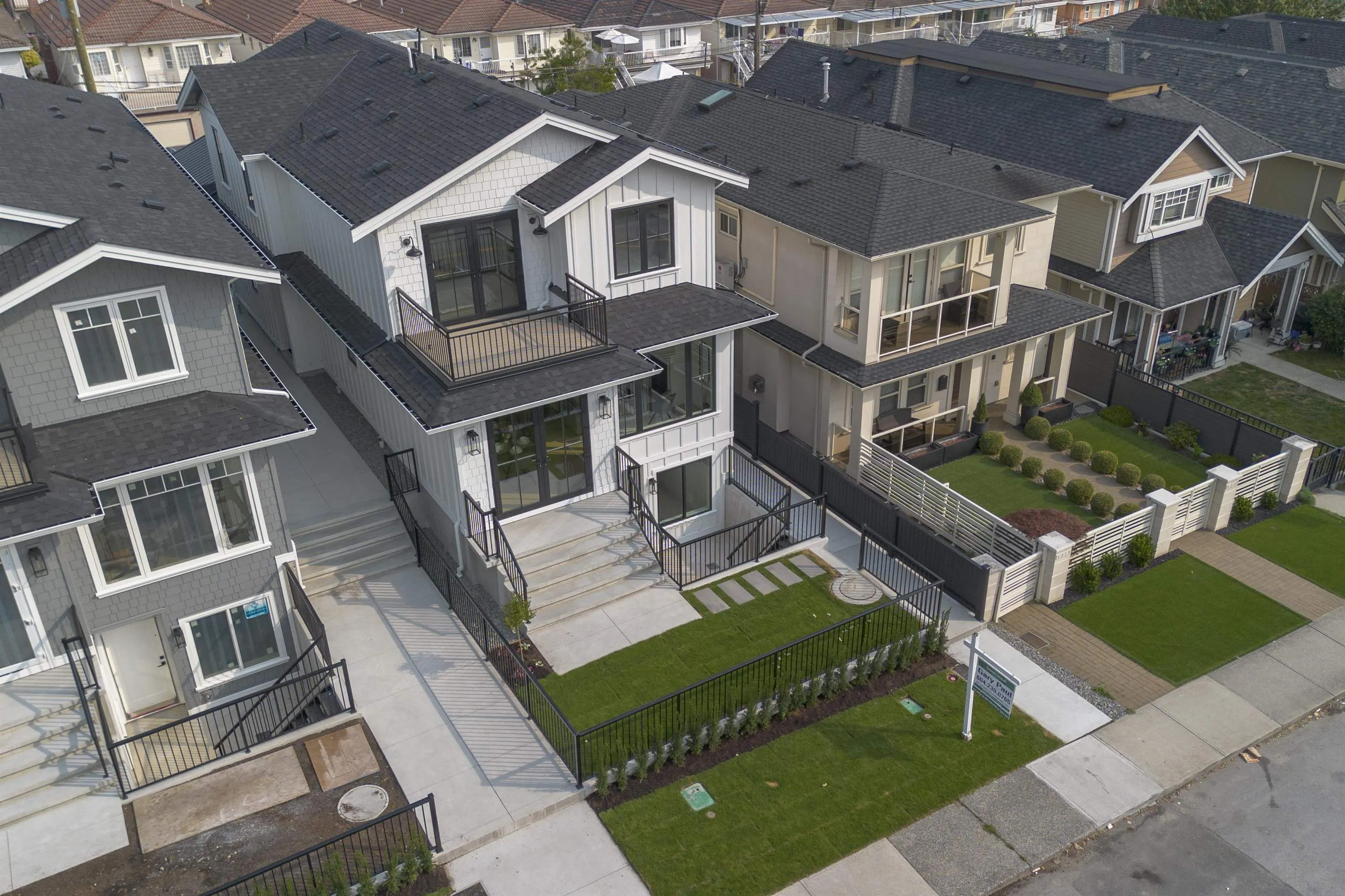 1 4315 Albert Street