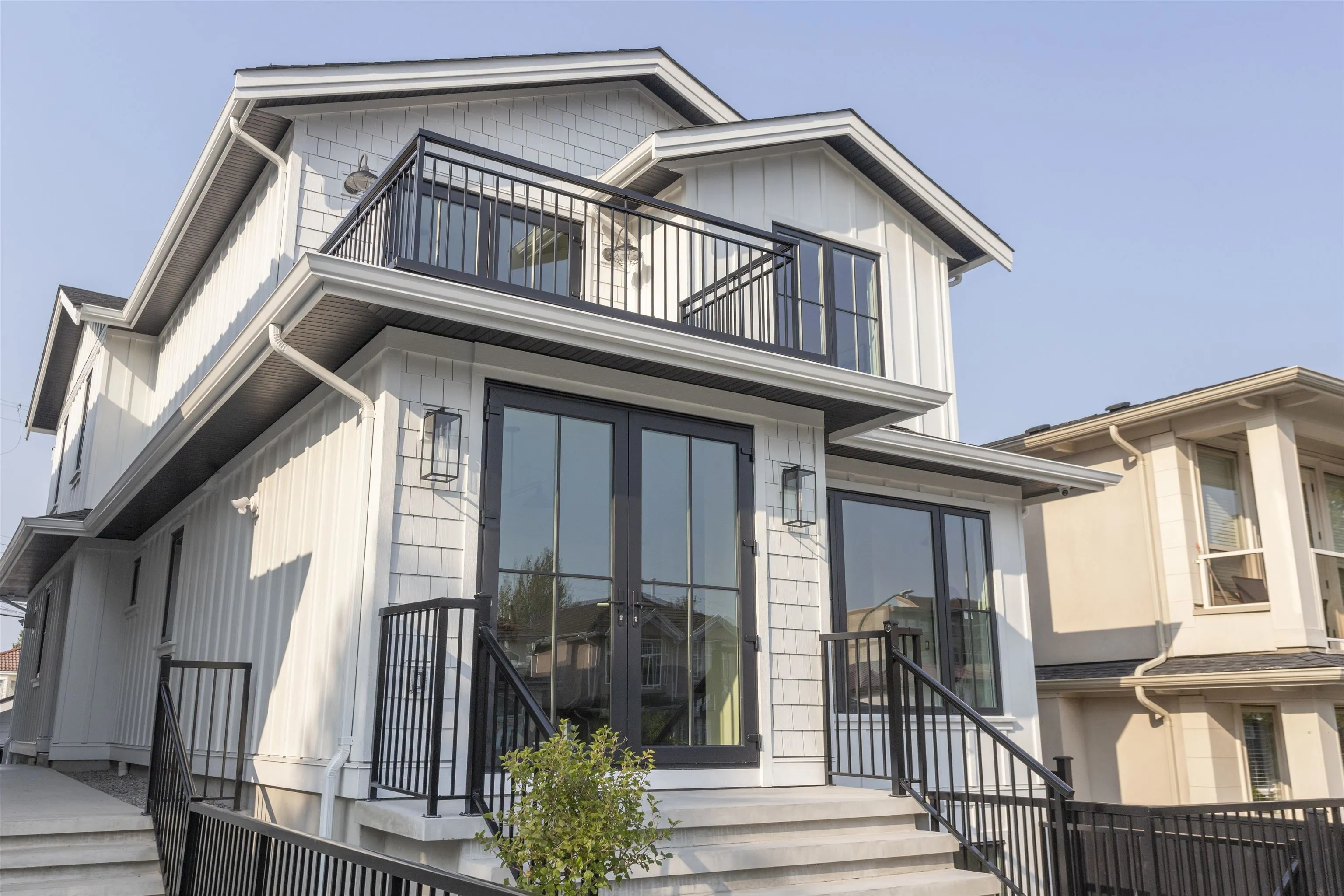 1 4315 Albert Street