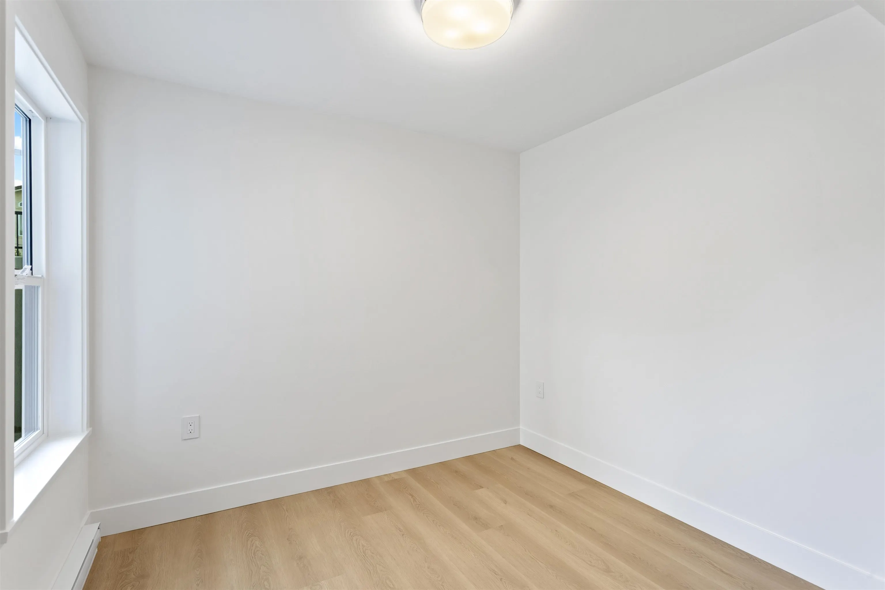 1 4315 Albert Street