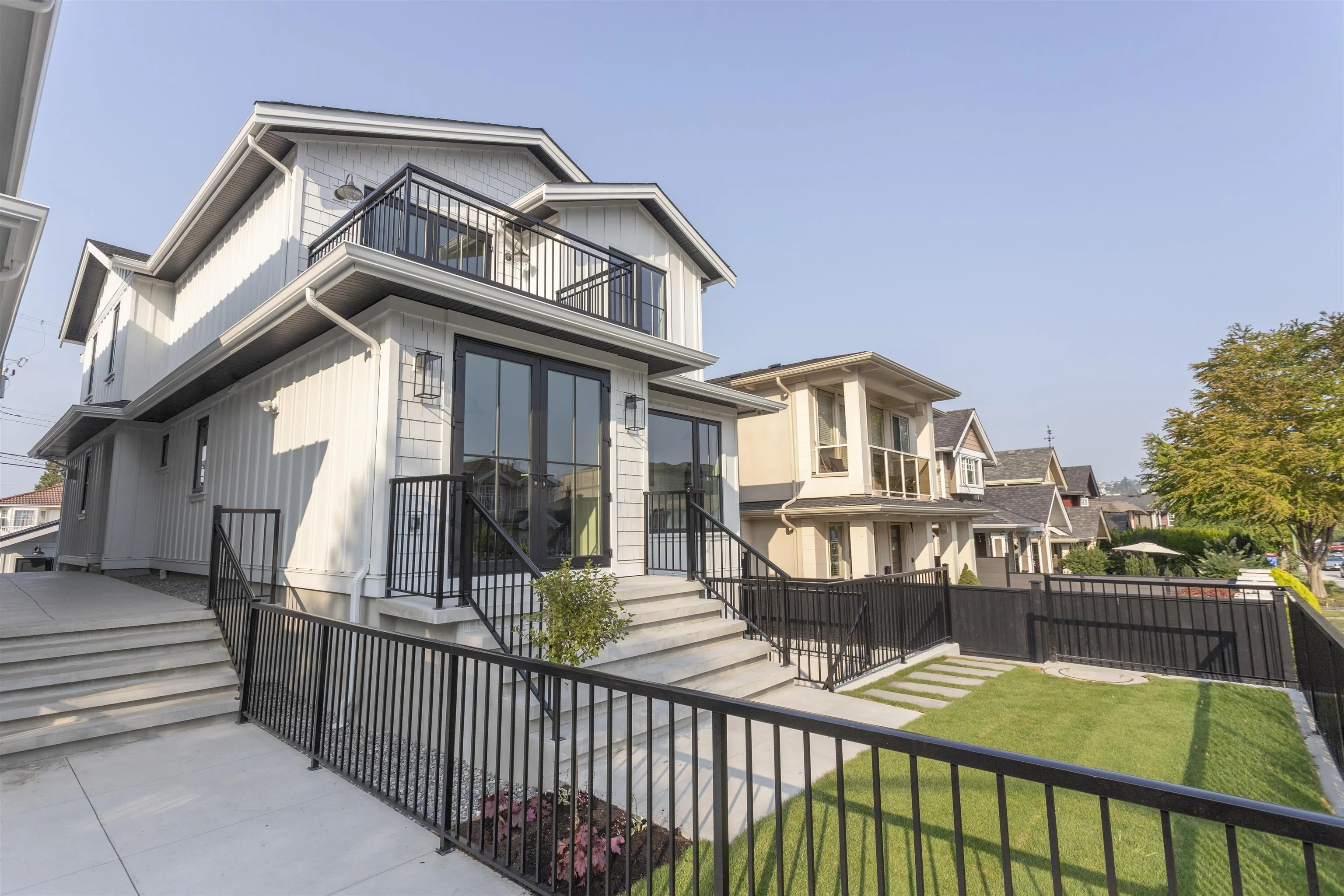 1 4315 Albert Street