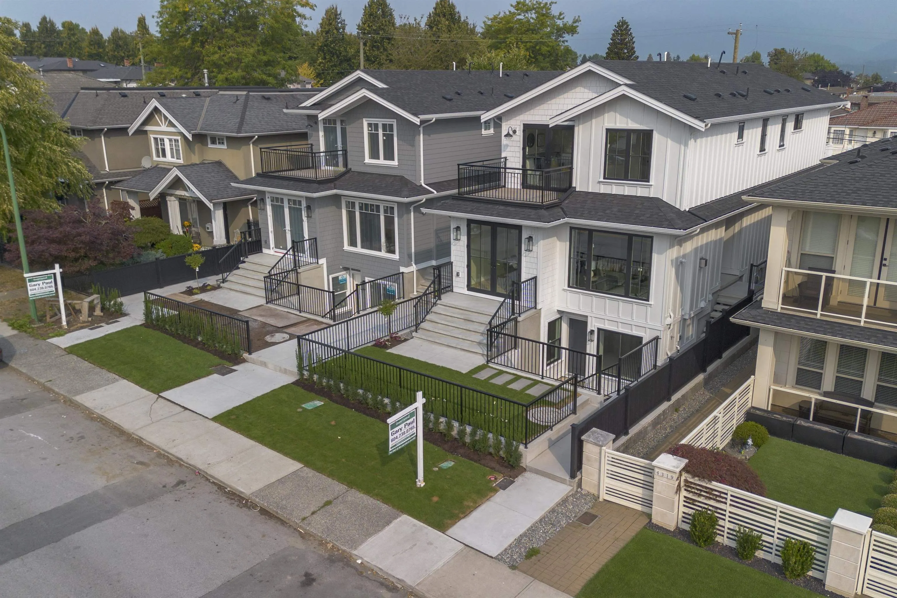 1 4315 Albert Street