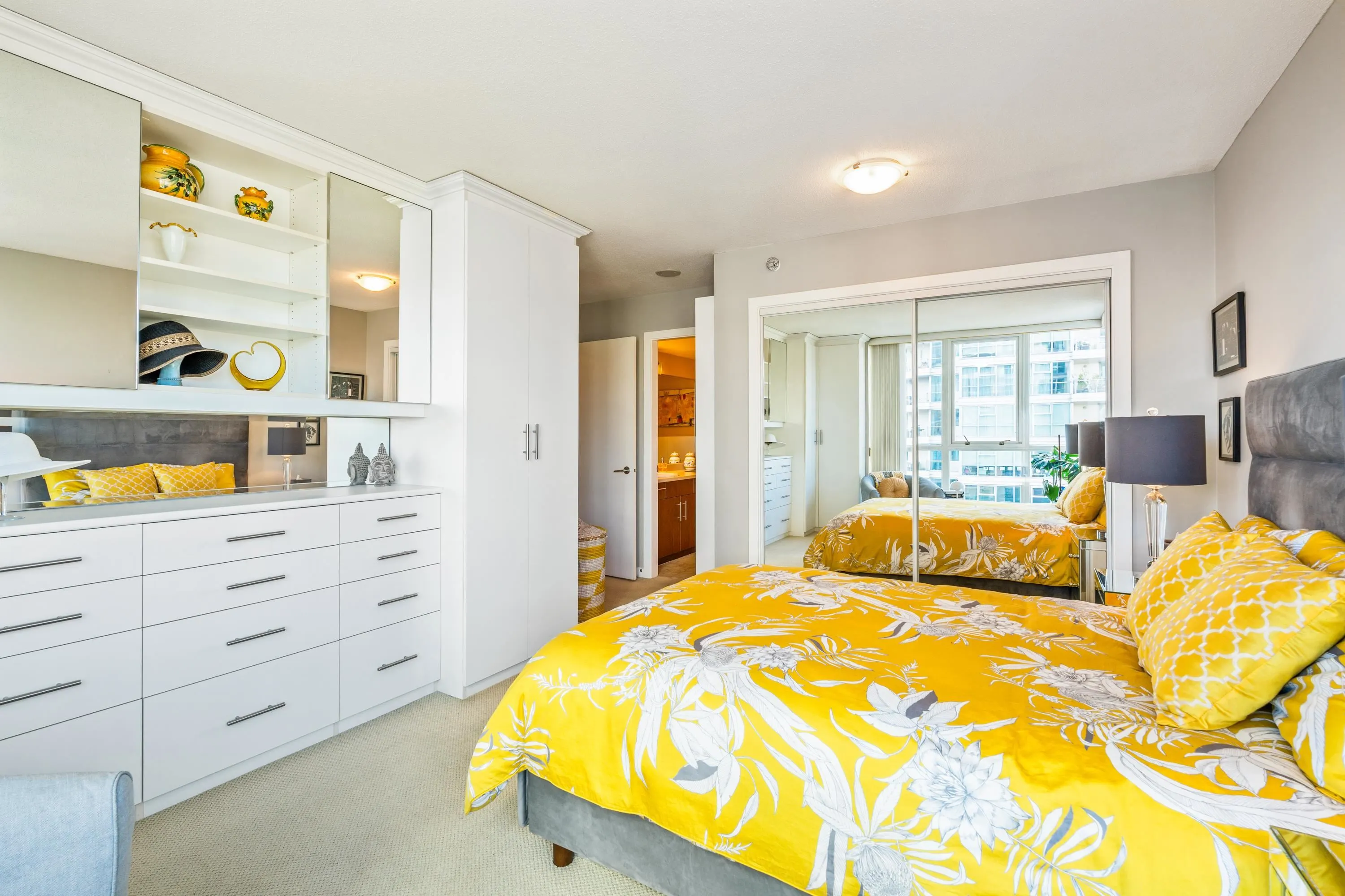 701 120 Milross Avenue