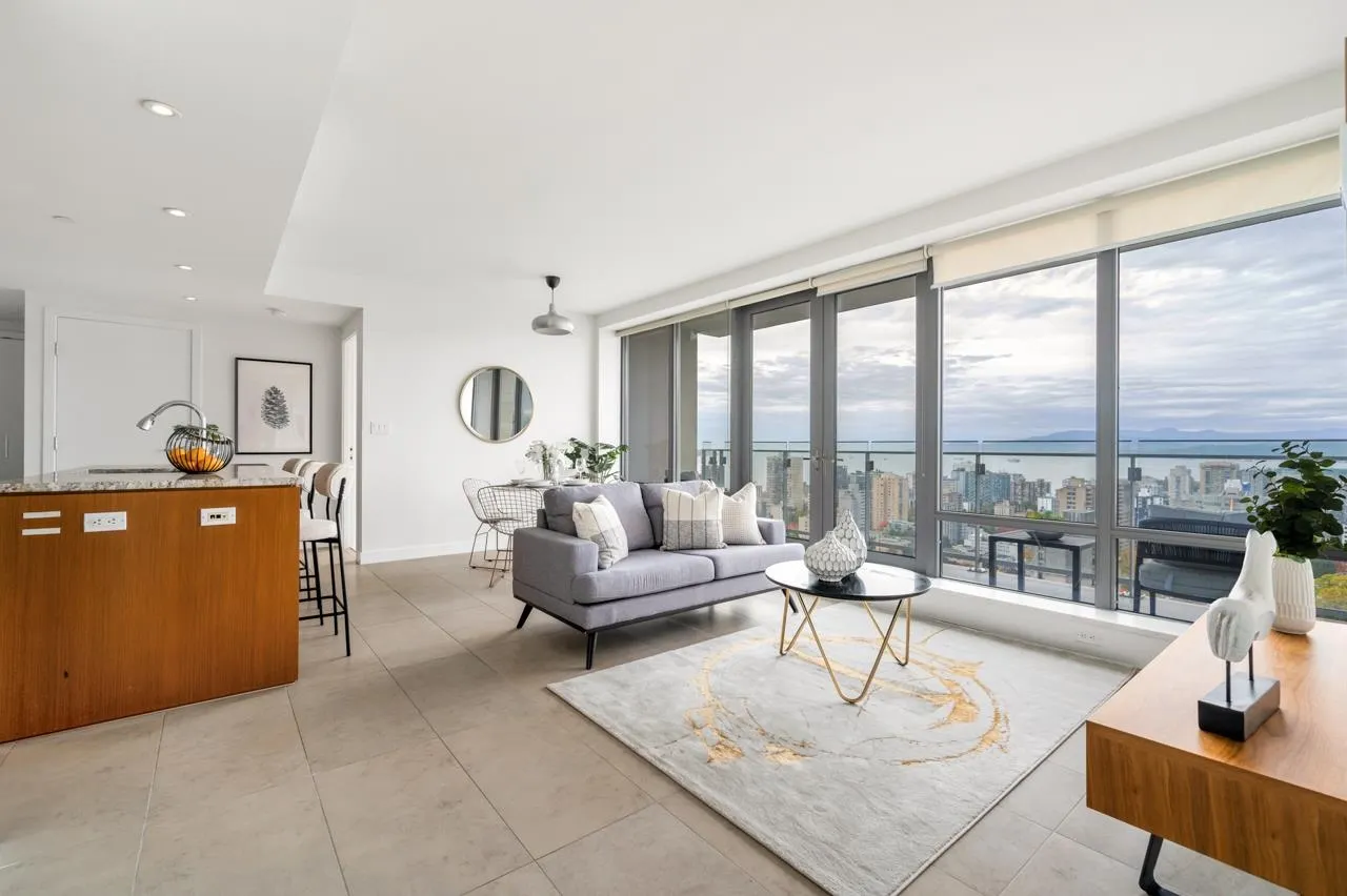 3105 1028 Barclay Street