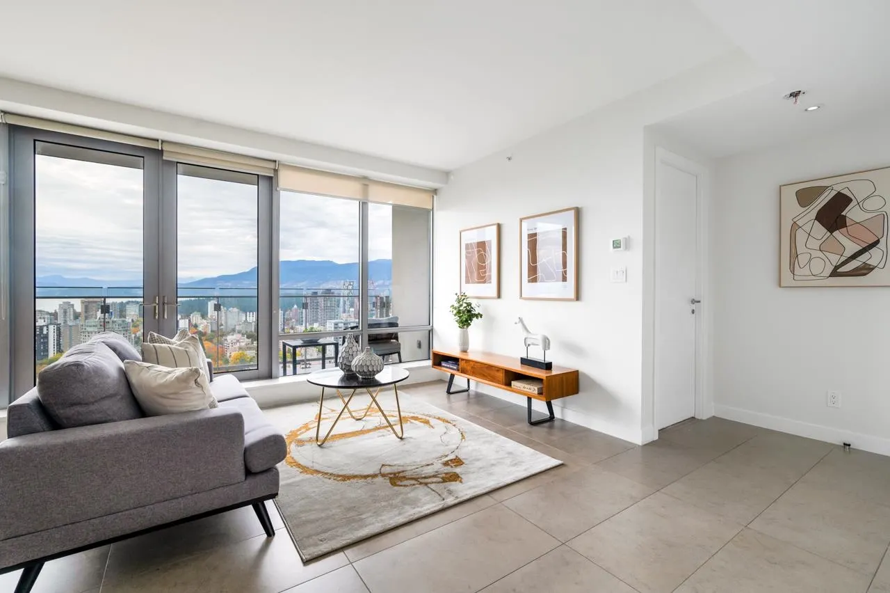 3105 1028 Barclay Street