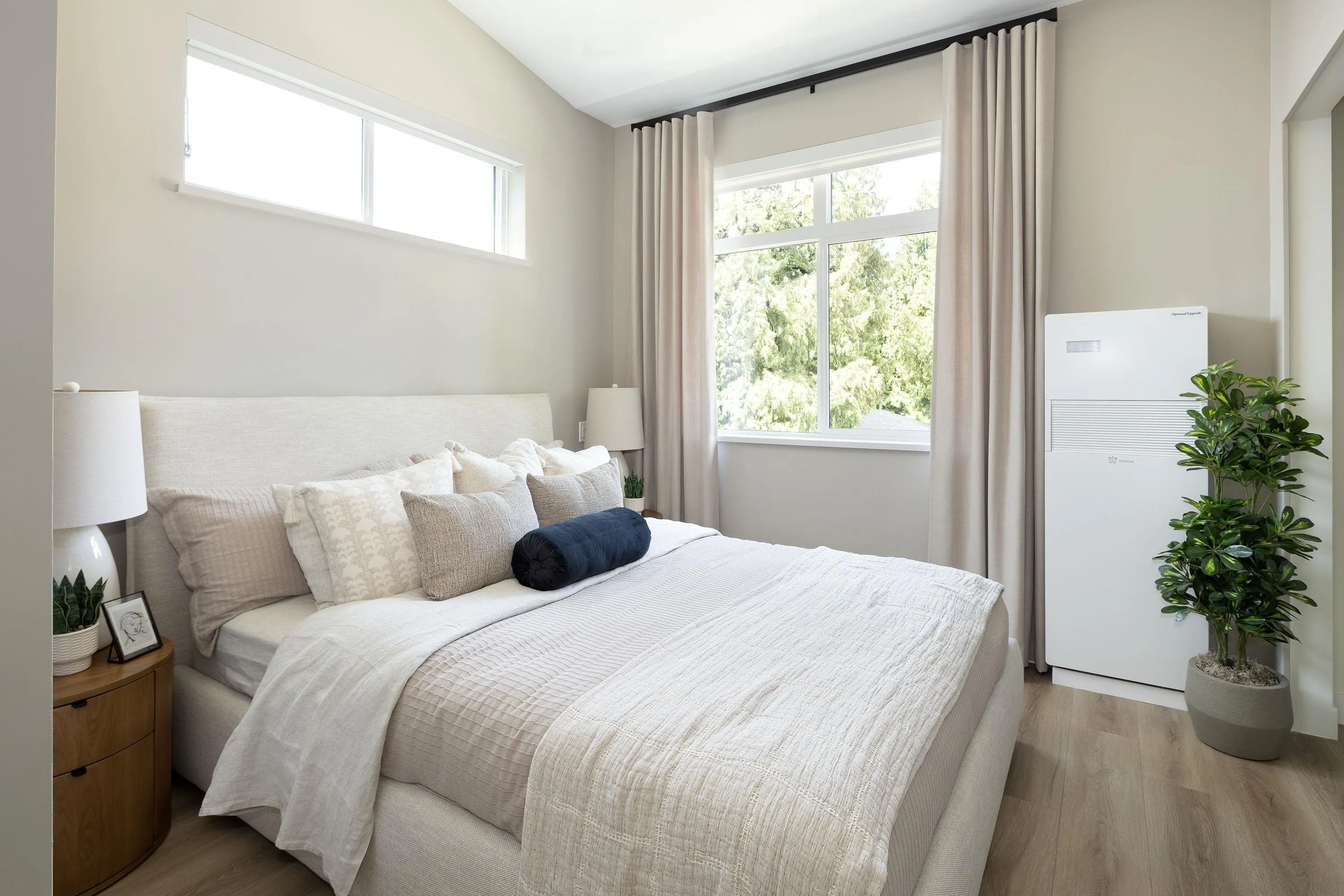 5 2150 Rindall Avenue