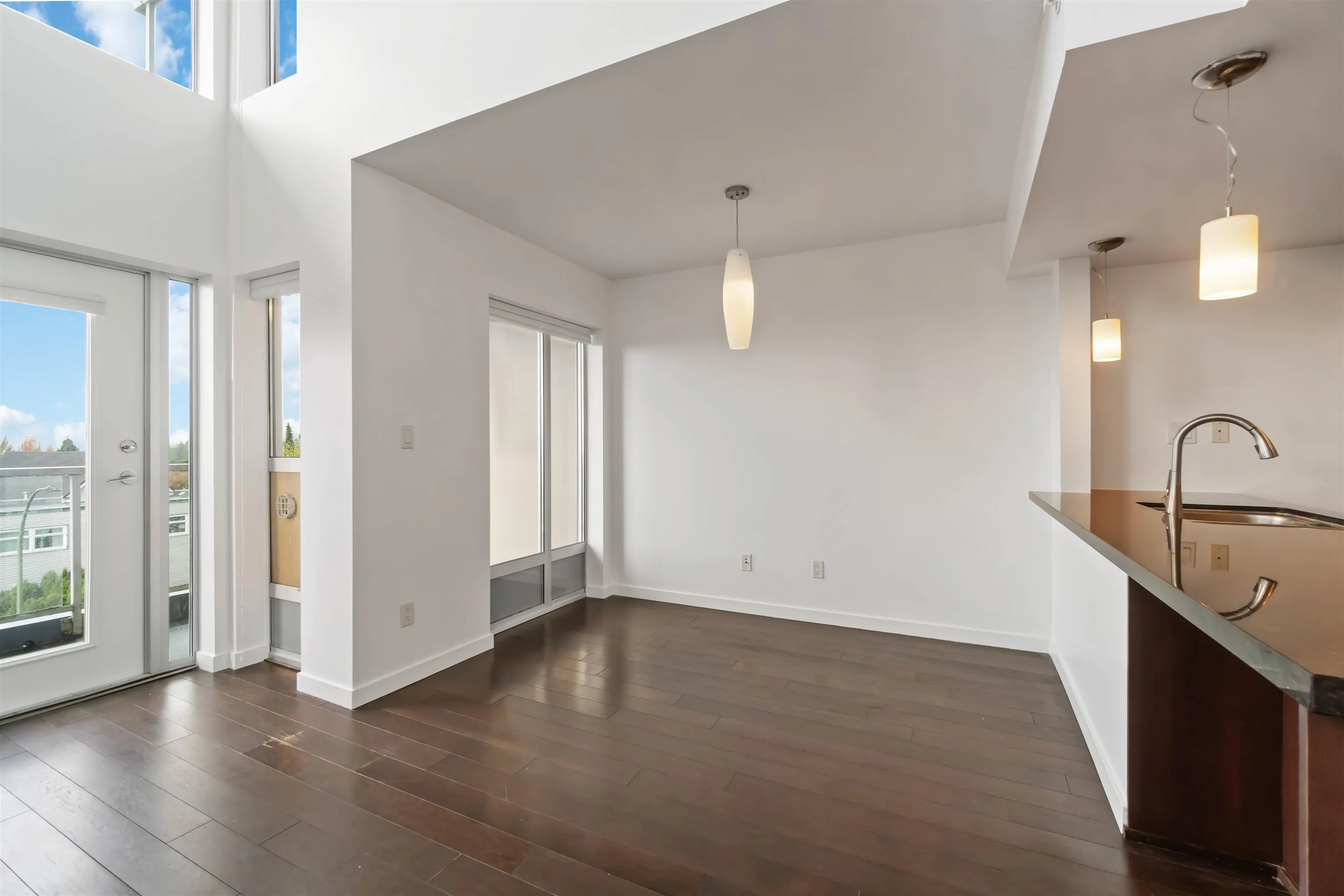 PH4 1288 Chesterfield Avenue