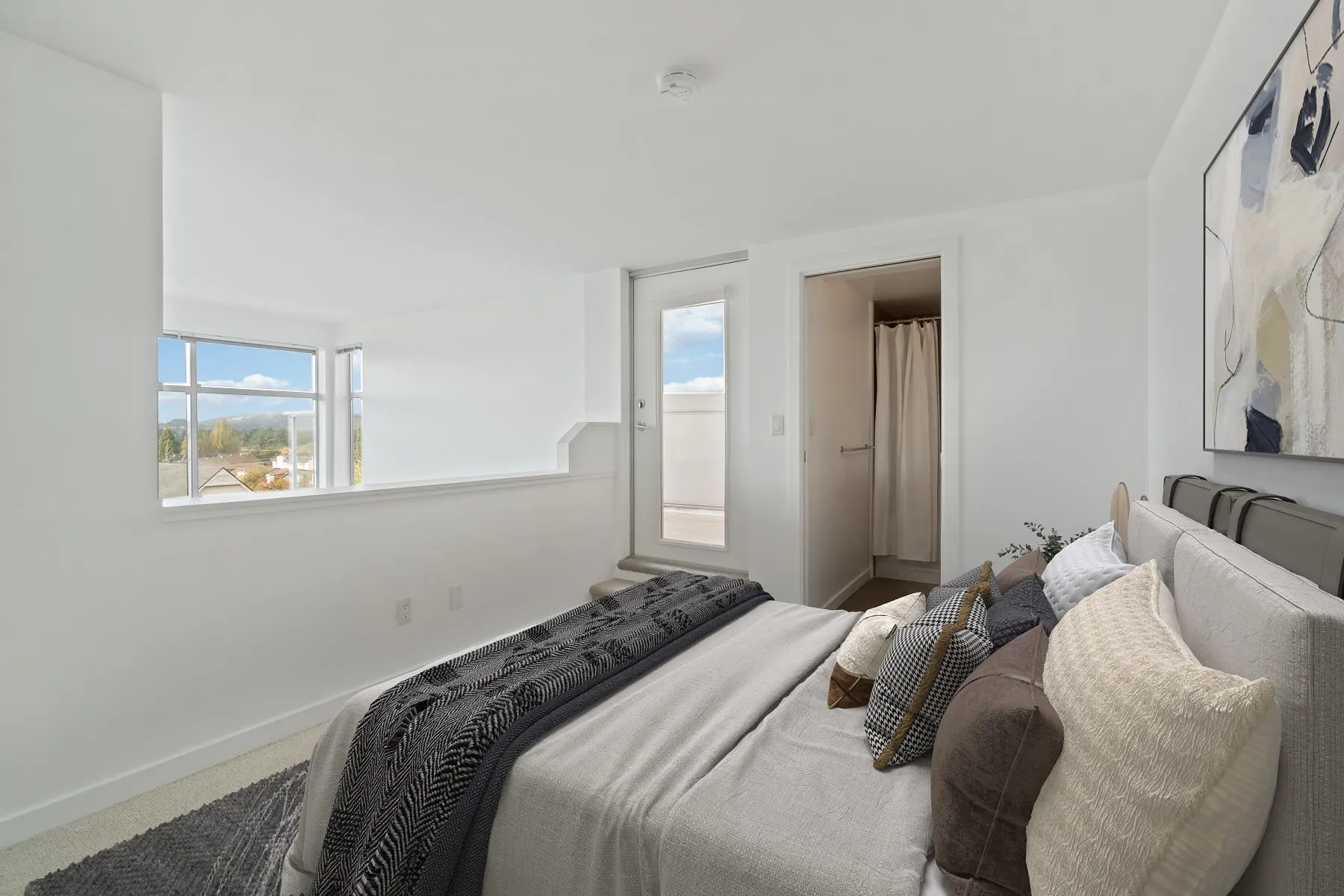 PH4 1288 Chesterfield Avenue