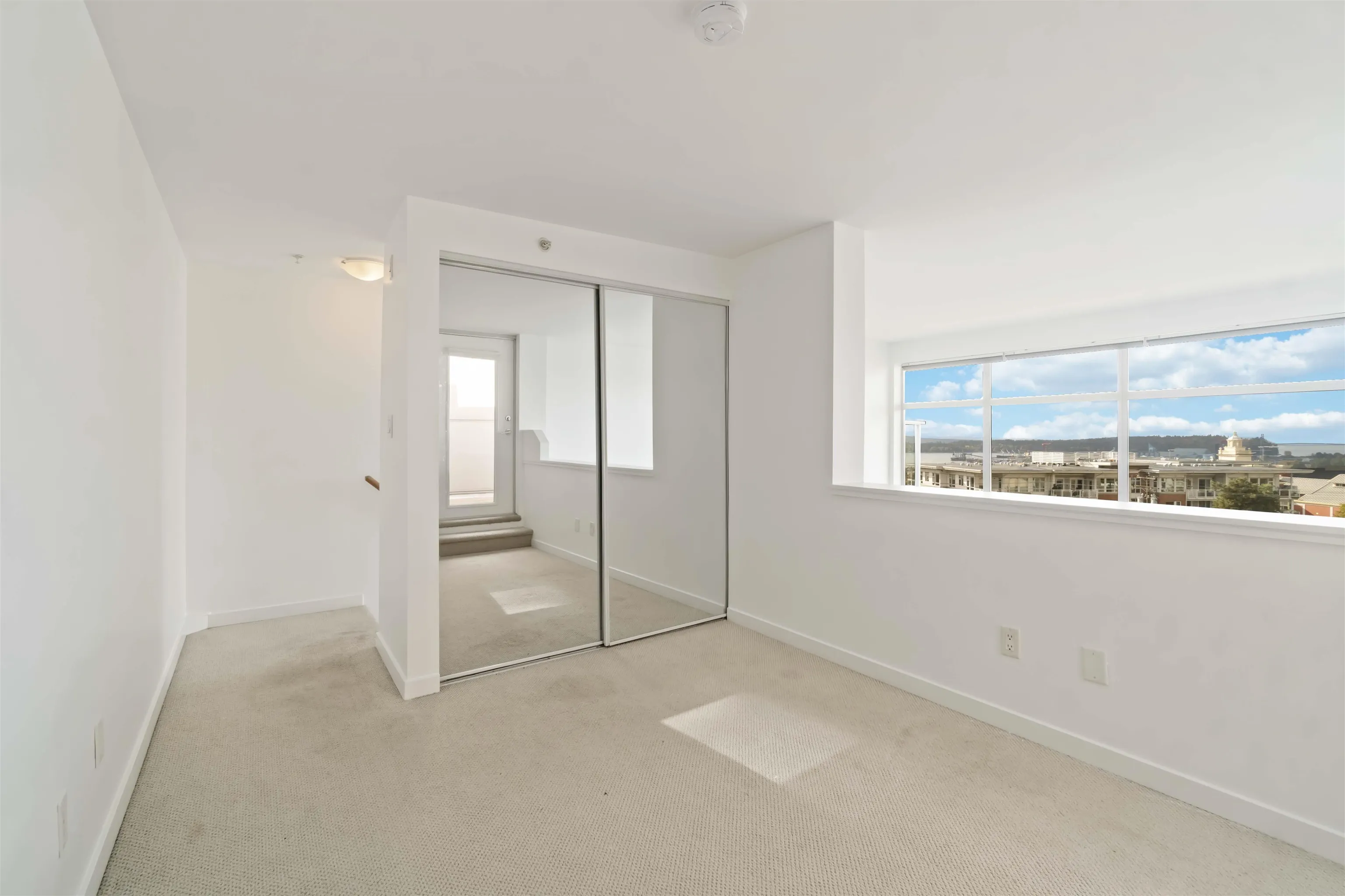 PH4 1288 Chesterfield Avenue