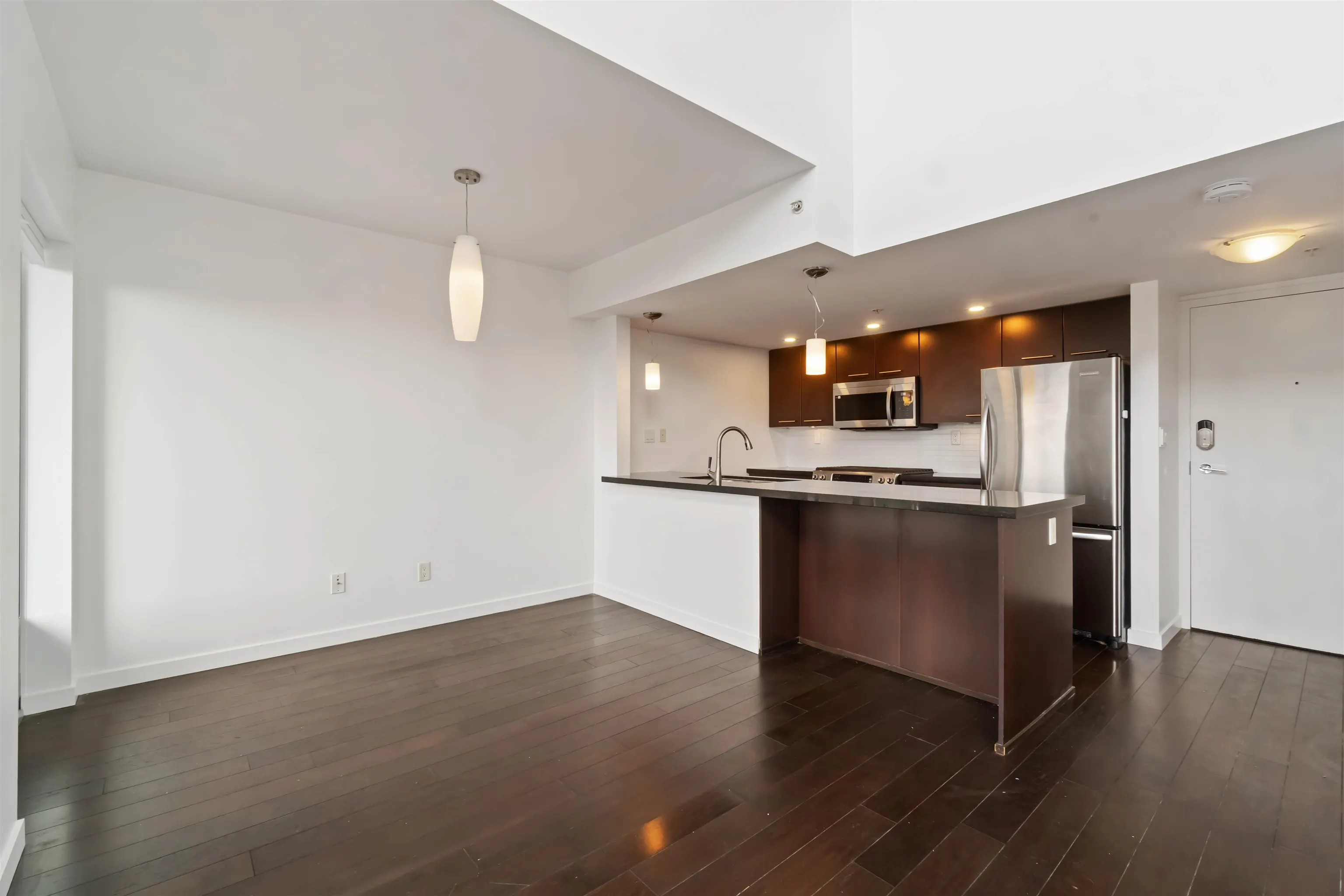 PH4 1288 Chesterfield Avenue