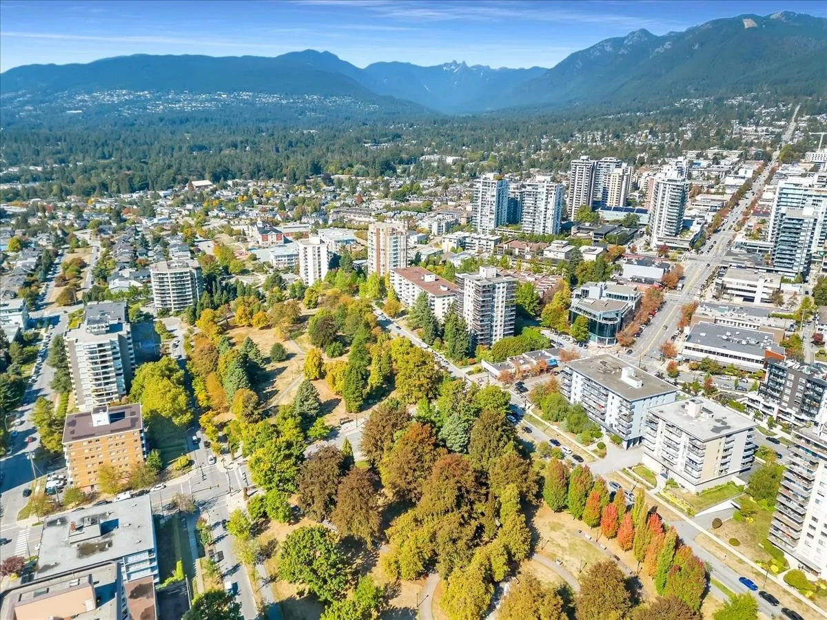 PH4 1288 Chesterfield Avenue