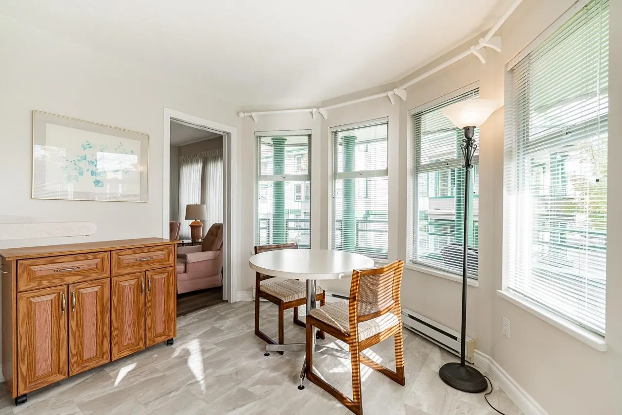 205 1576 Merklin Street