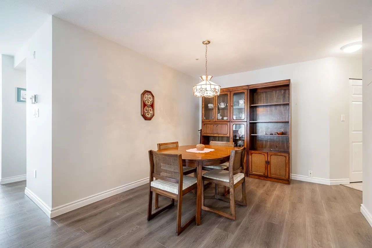 205 1576 Merklin Street