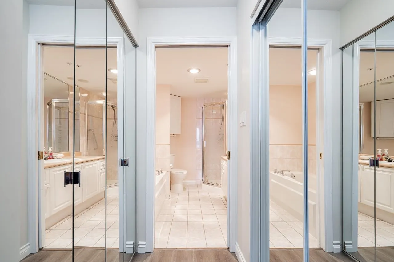 205 1576 Merklin Street