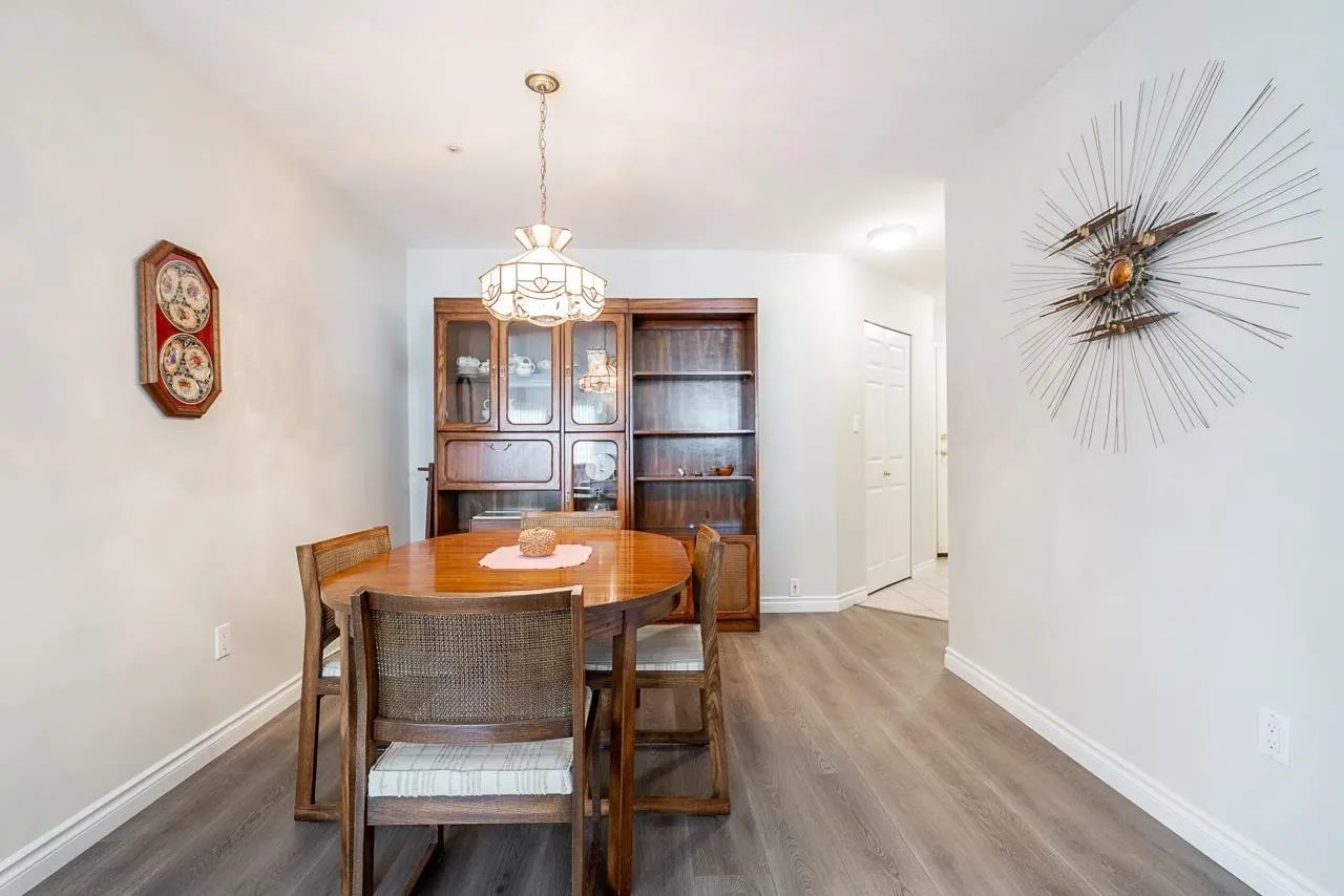 205 1576 Merklin Street