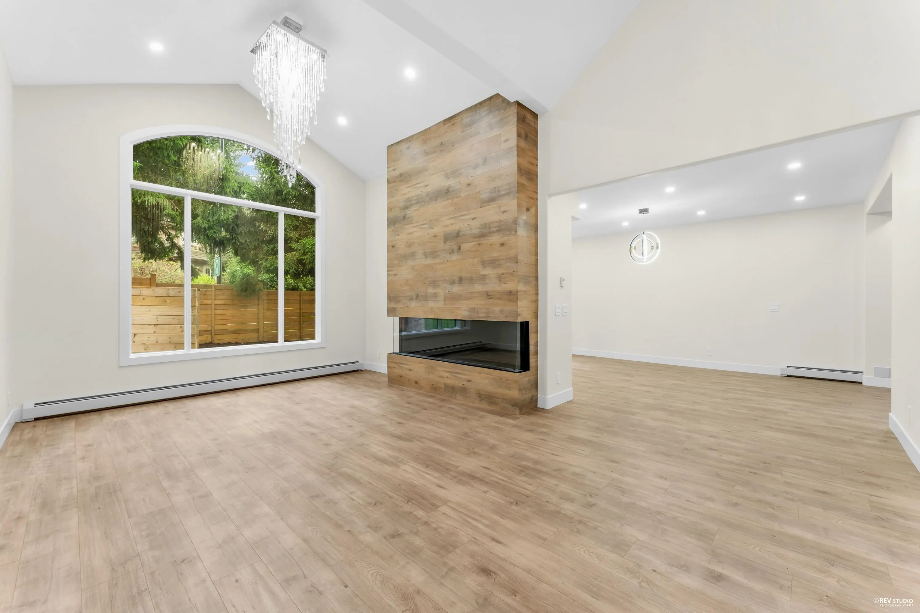 14099 28a Avenue