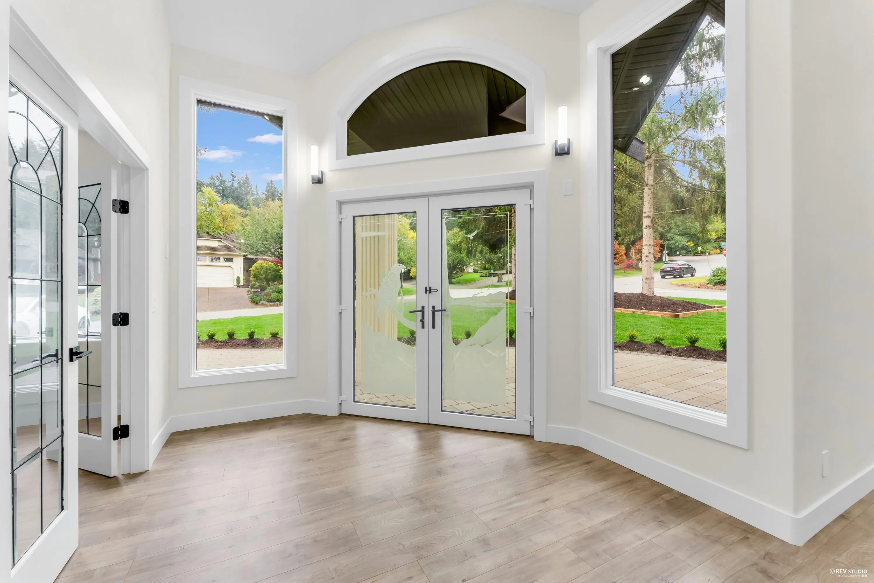 14099 28a Avenue