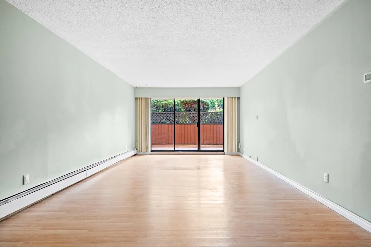 202 410 Agnes Street