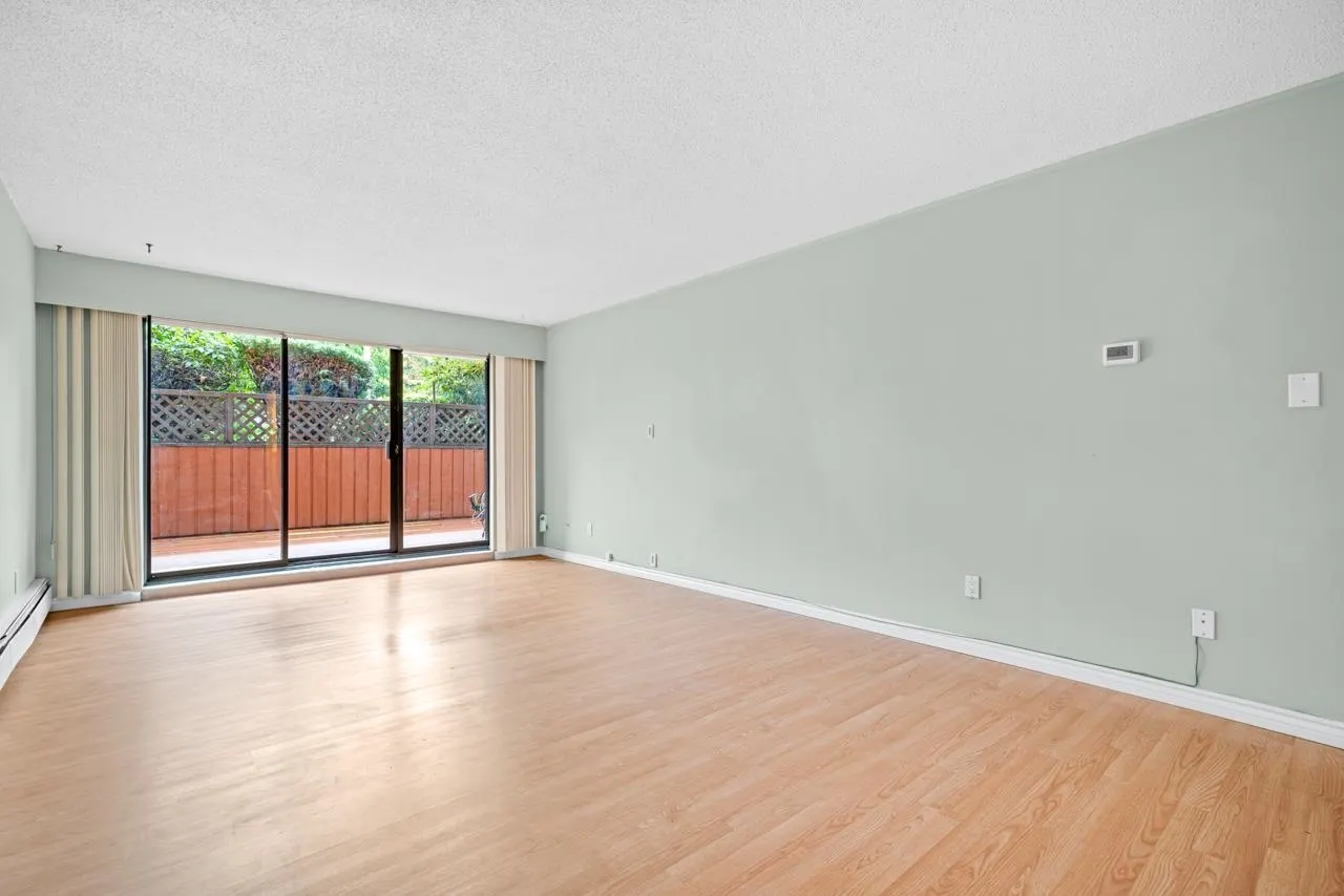 202 410 Agnes Street