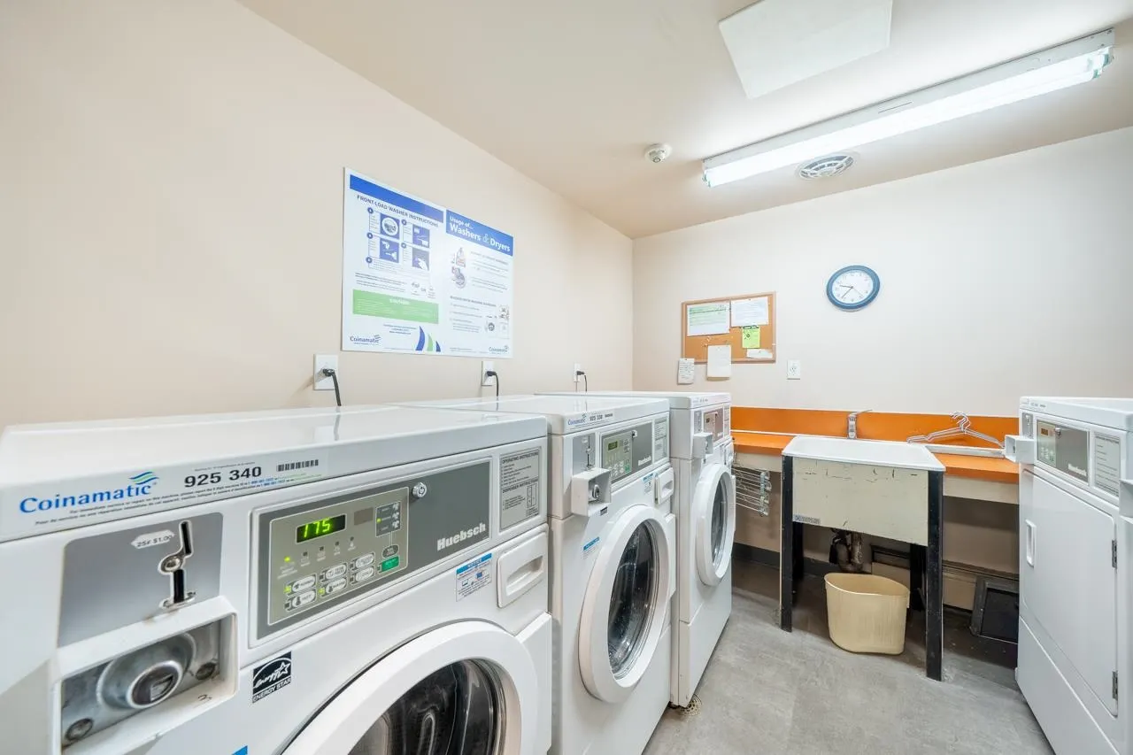 202 410 Agnes Street