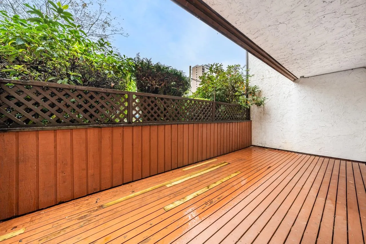 202 410 Agnes Street